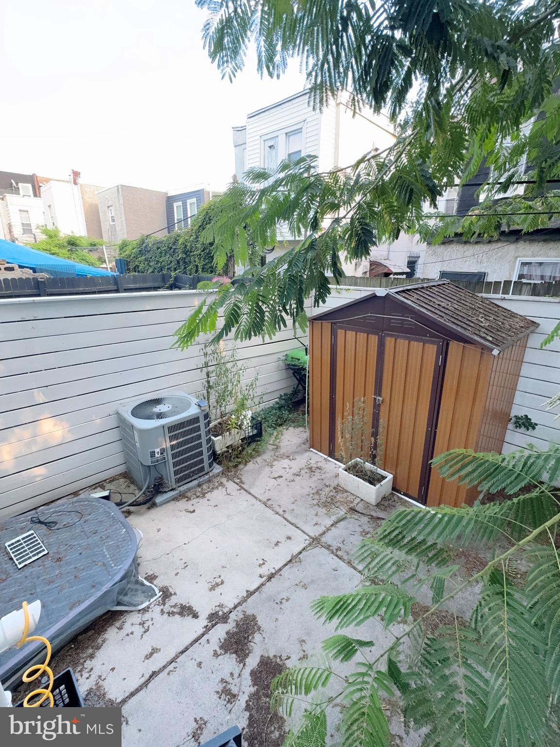 DICKINSON NARROWS - Residential