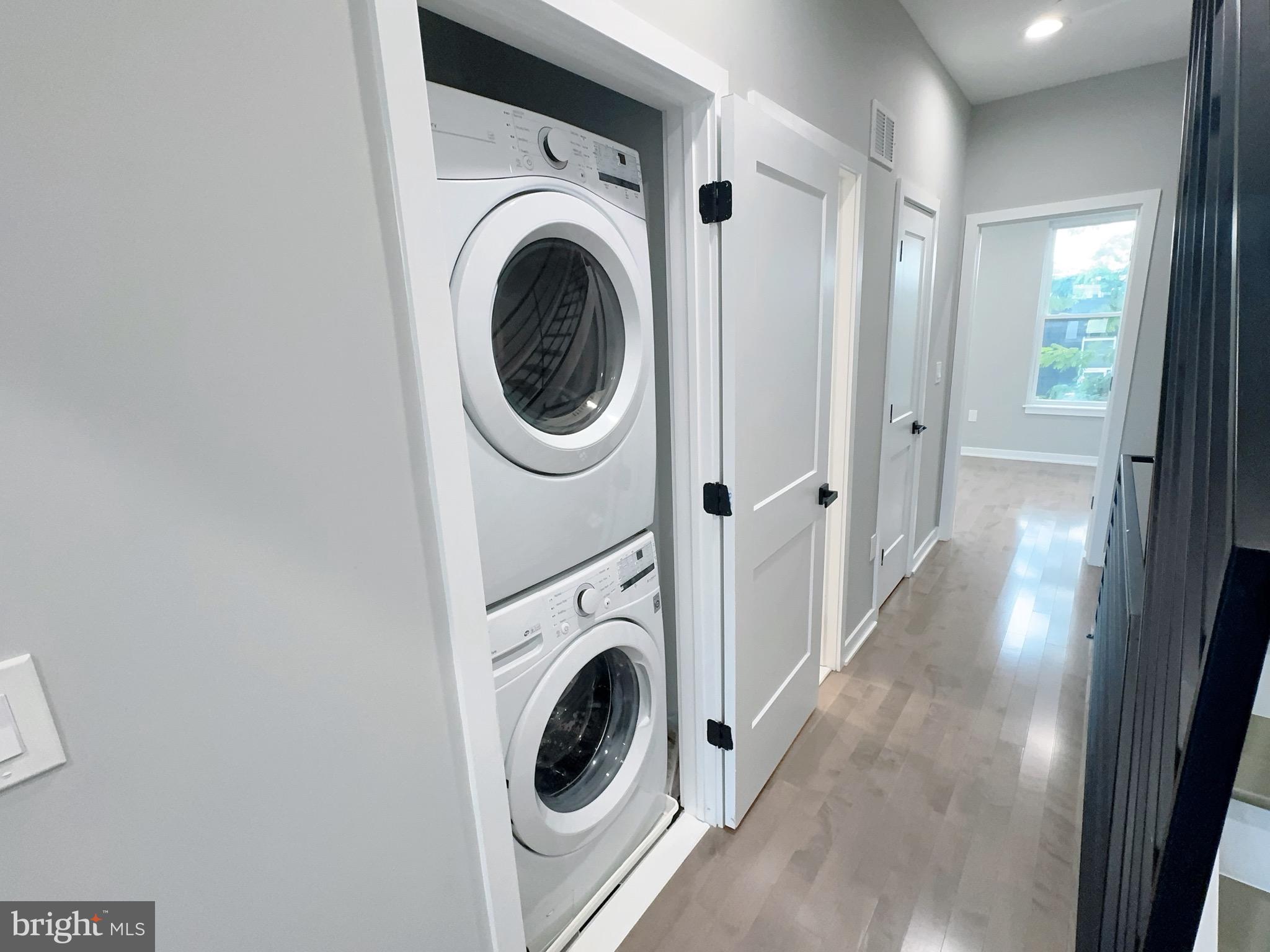 DICKINSON NARROWS - Residential