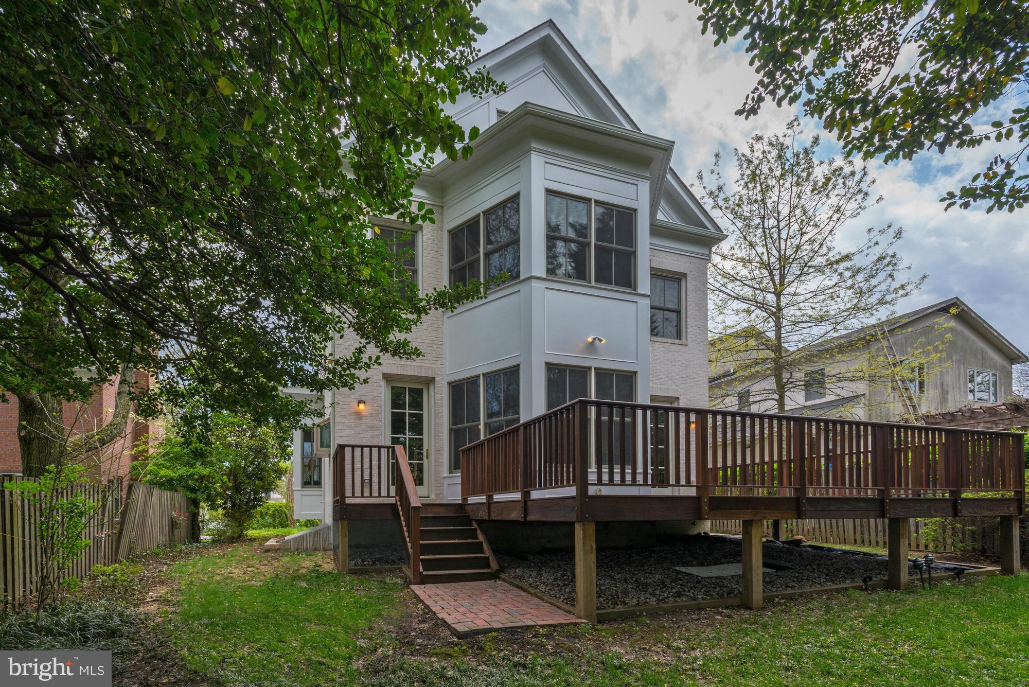 CHEVY CHASE - Residential