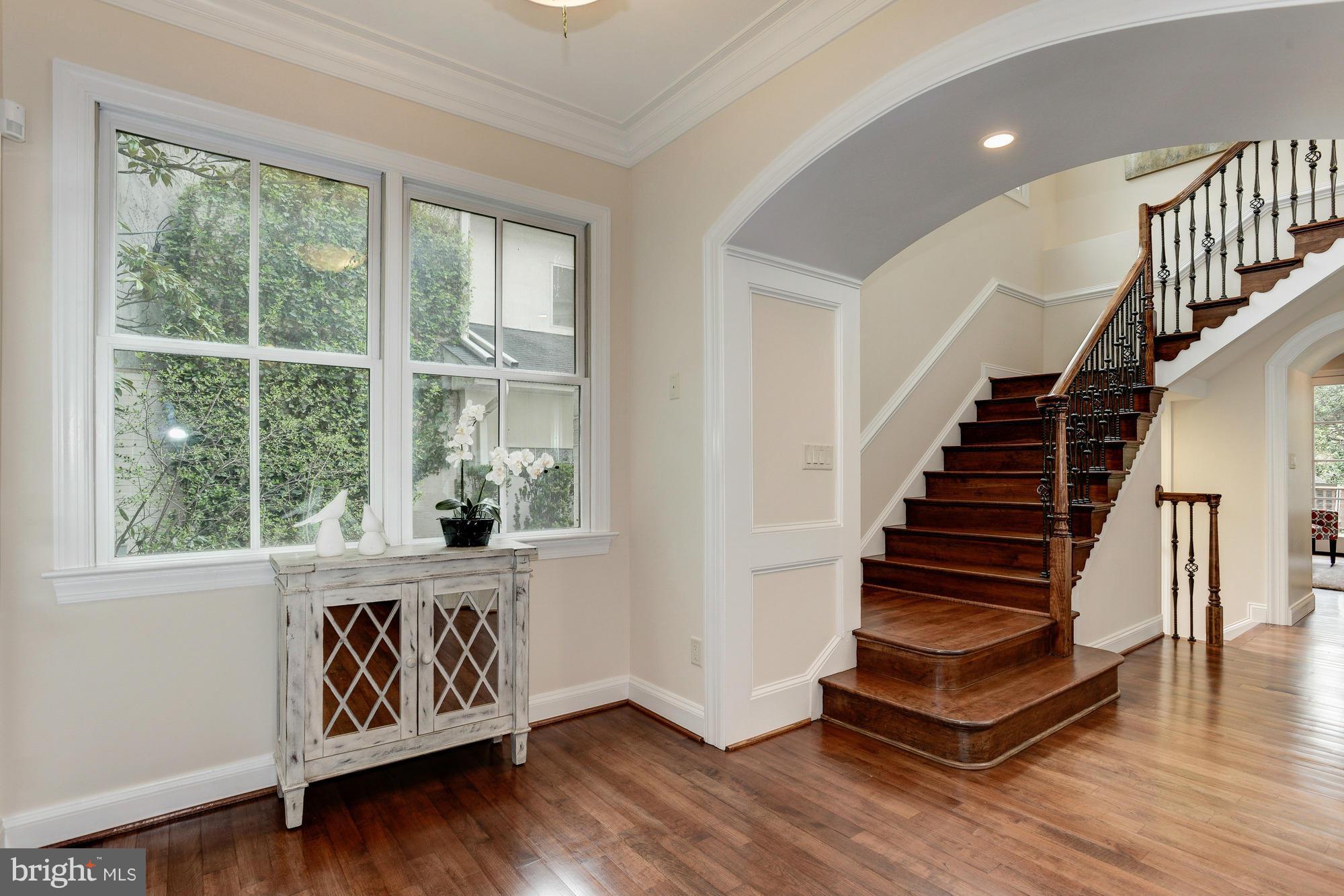 CHEVY CHASE - Residential