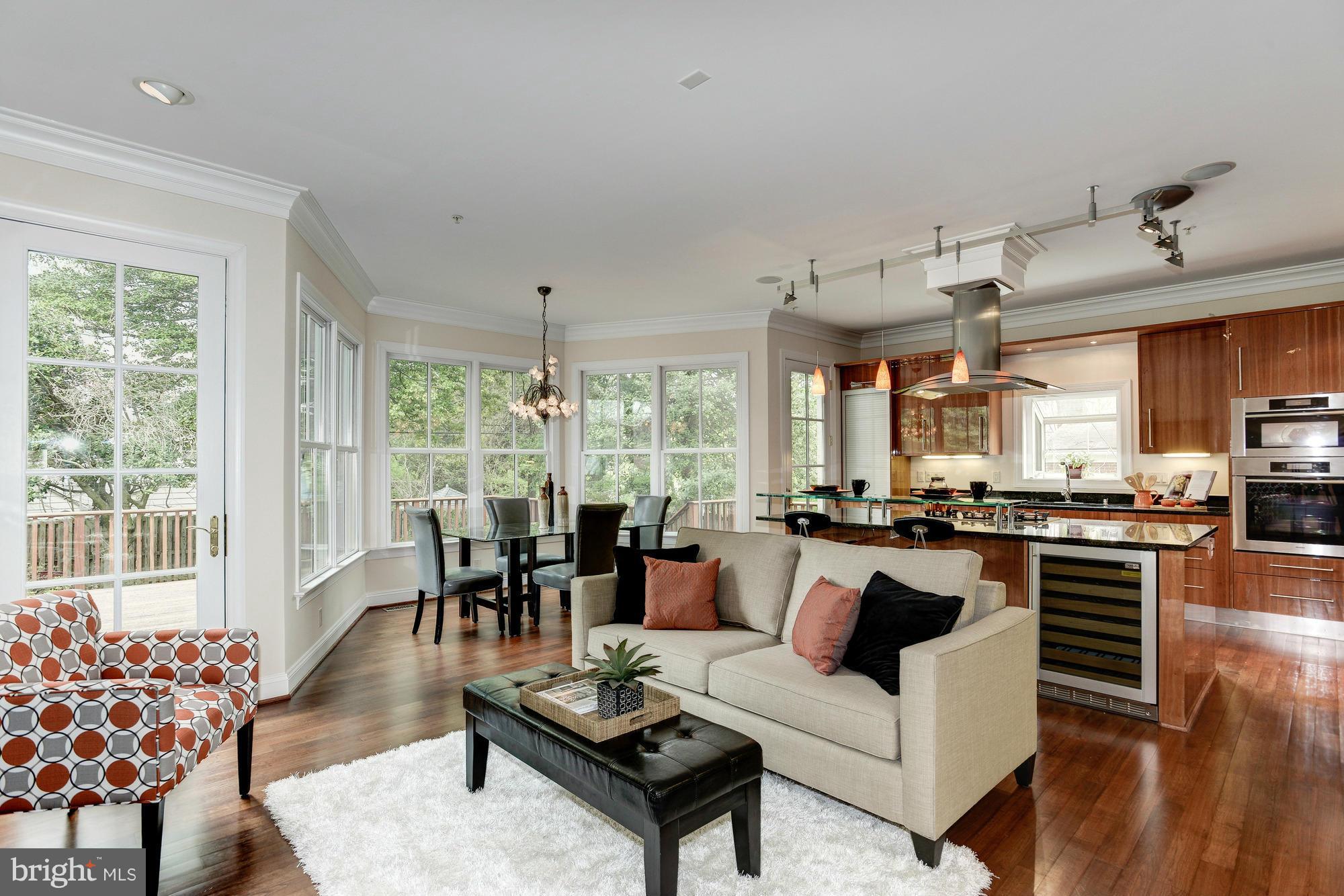 CHEVY CHASE - Residential