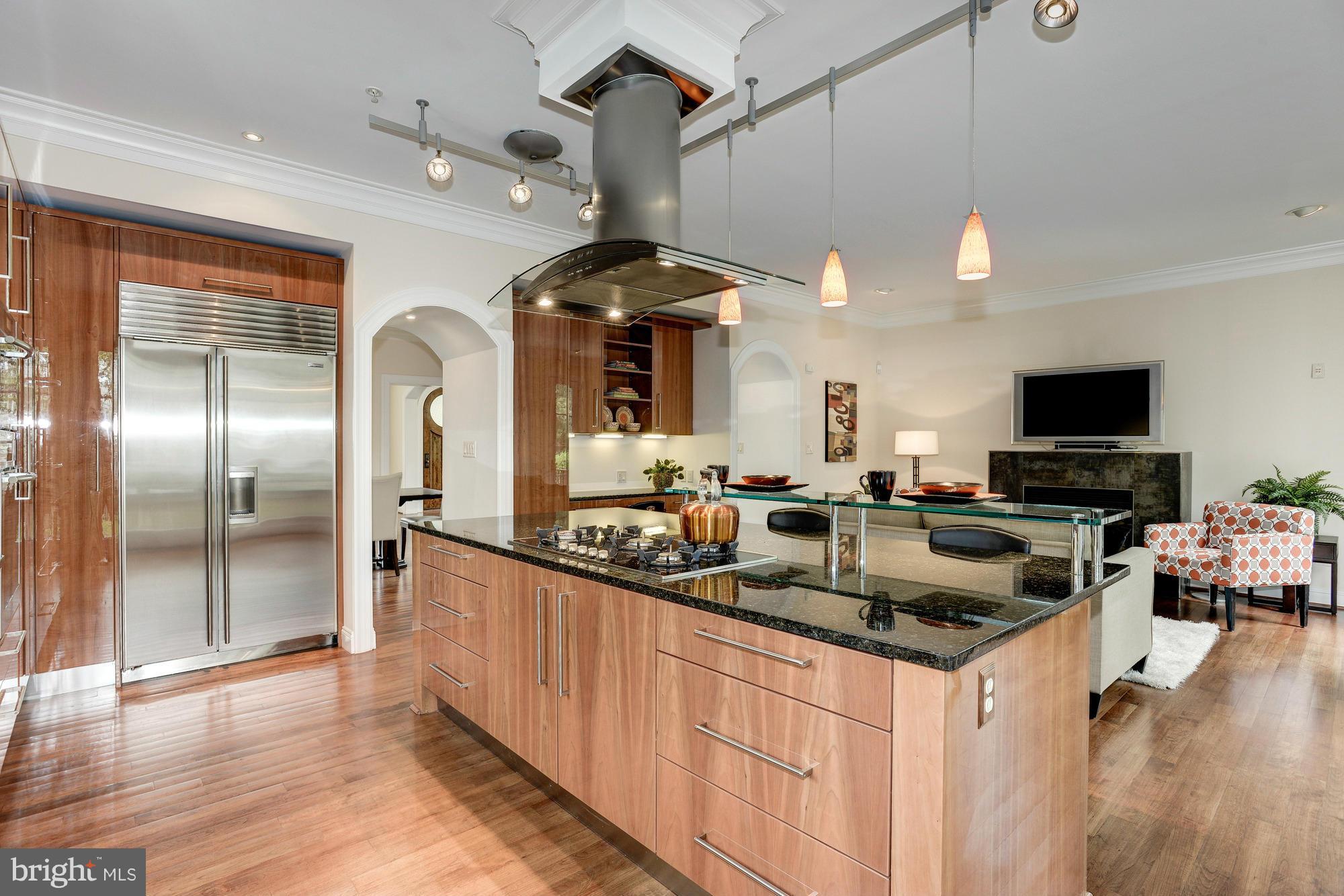 CHEVY CHASE - Residential