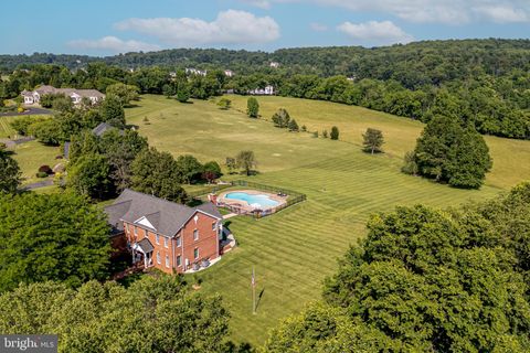 15220 HIGHVIEW COURT WATERFORD VA 20197