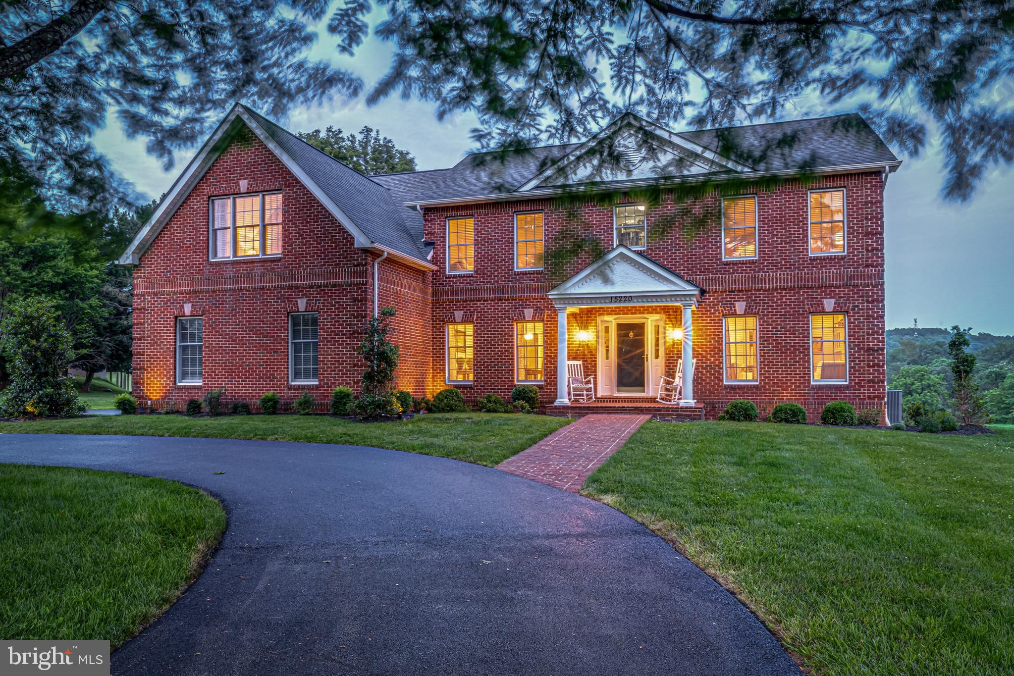 15220 HIGHVIEW COURT