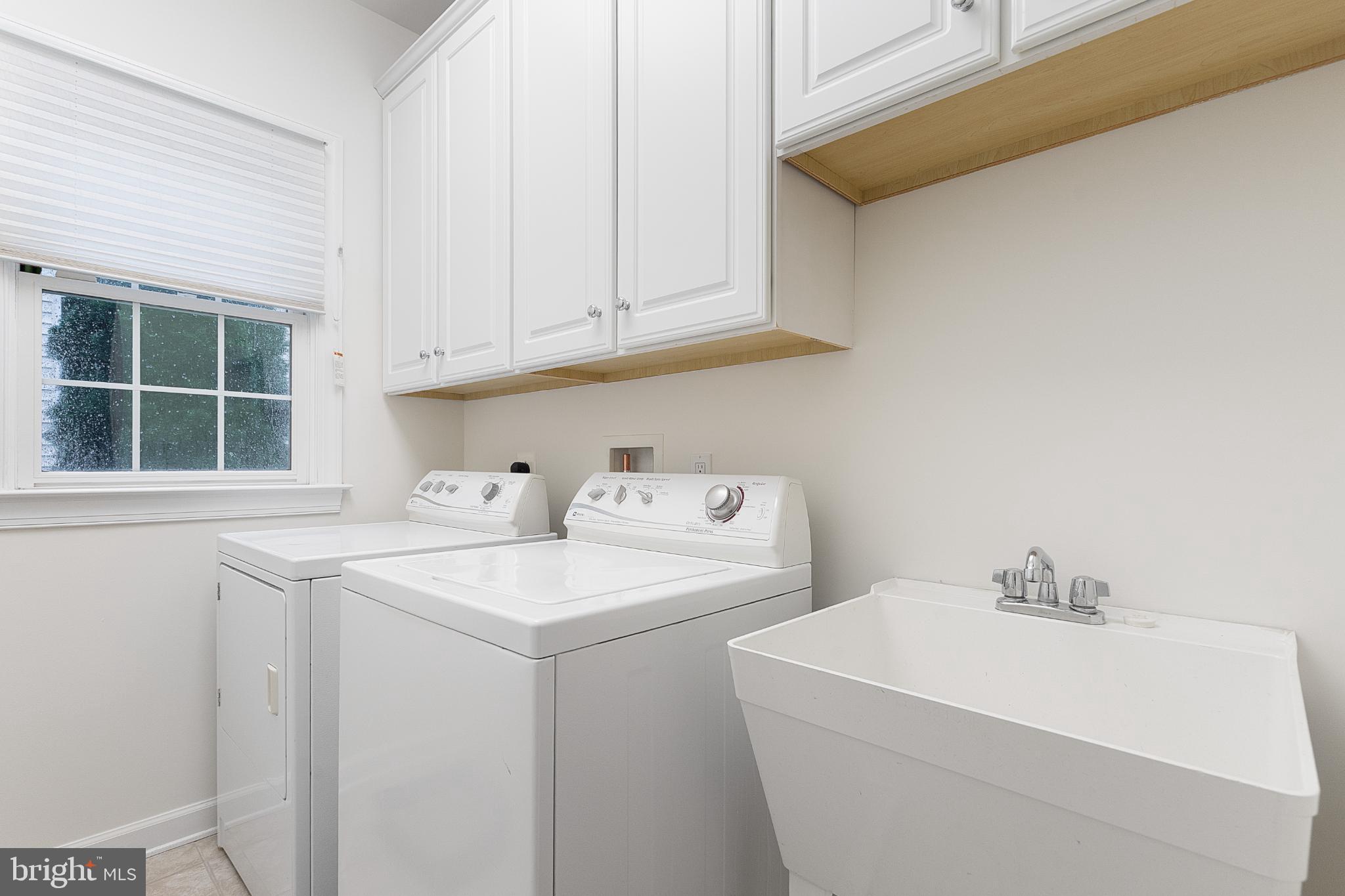 HILLWOOD - Residential