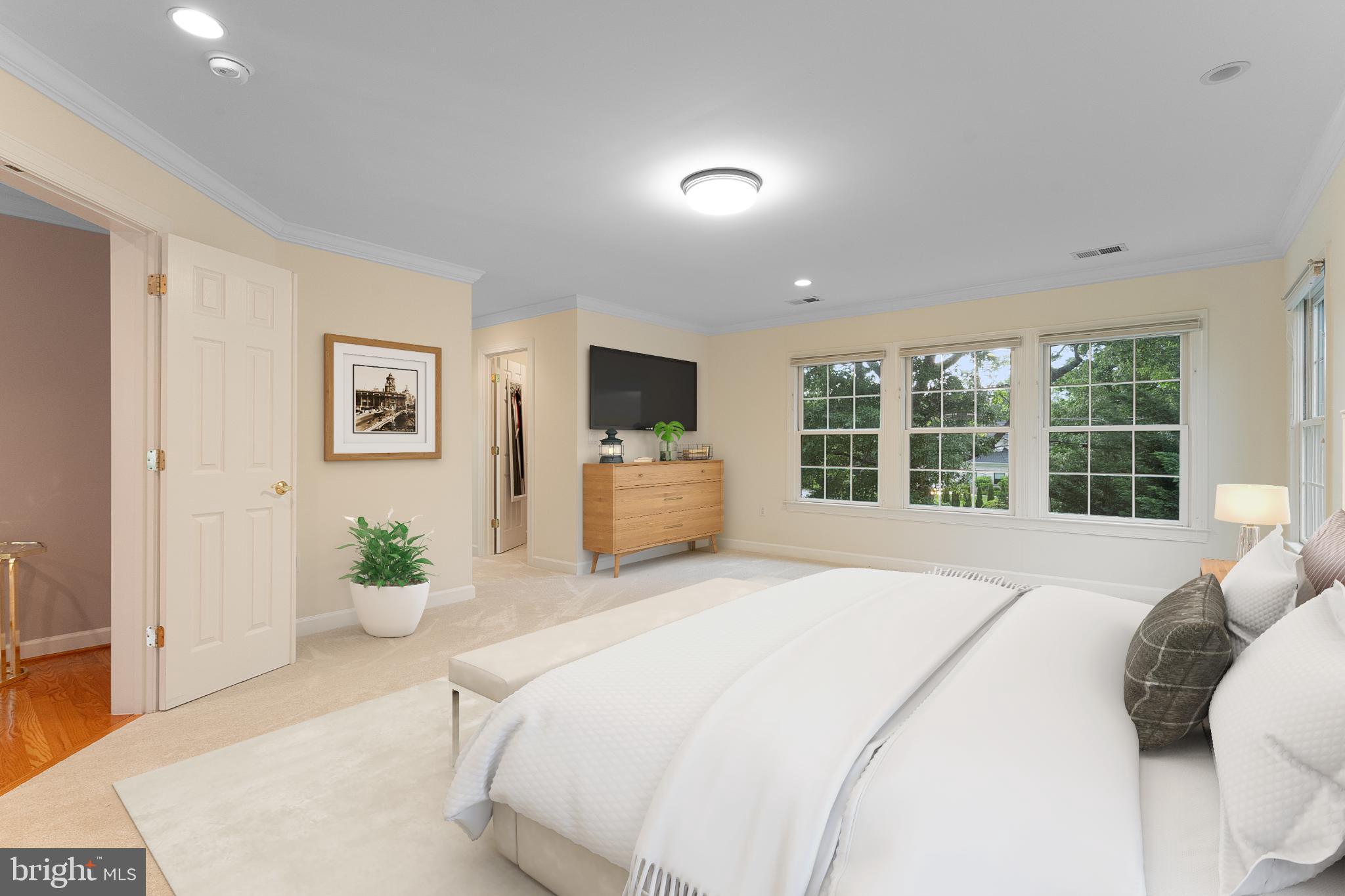 HILLWOOD - Residential