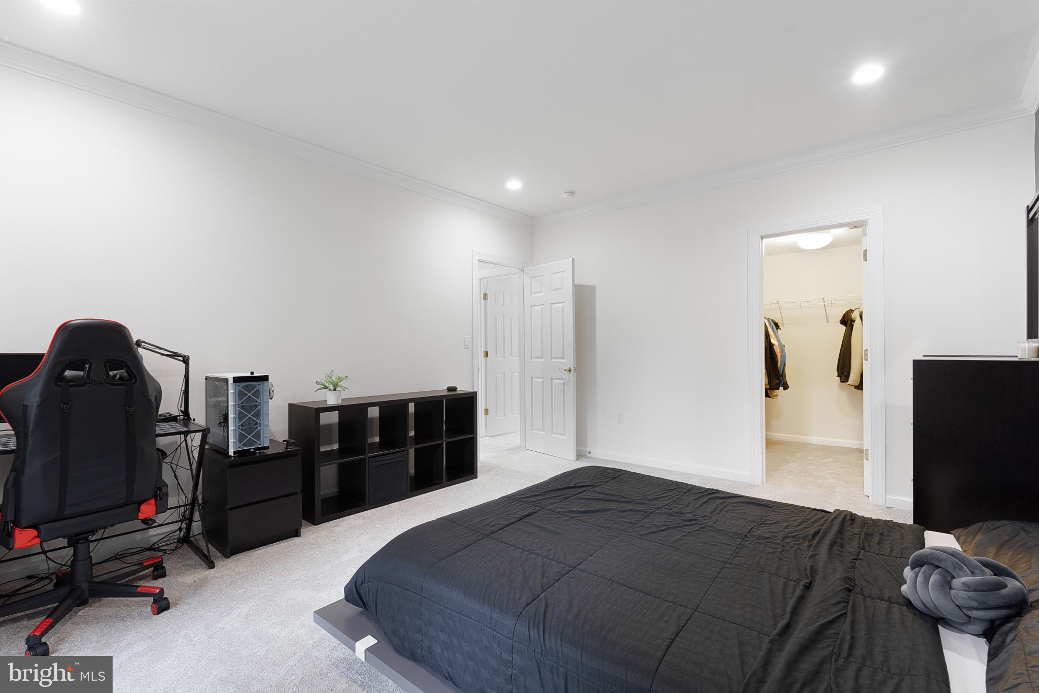 HILLWOOD - Residential