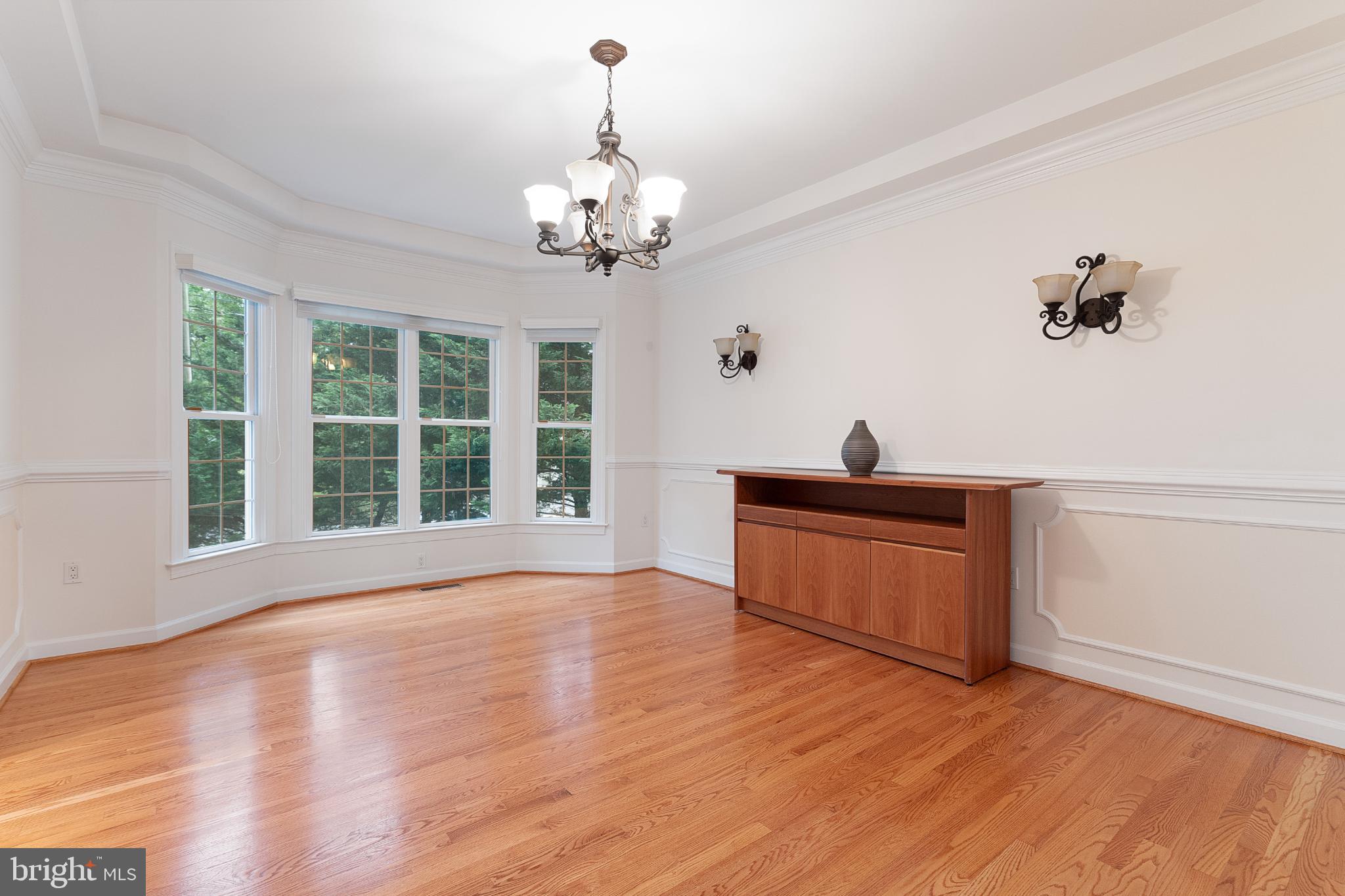 HILLWOOD - Residential