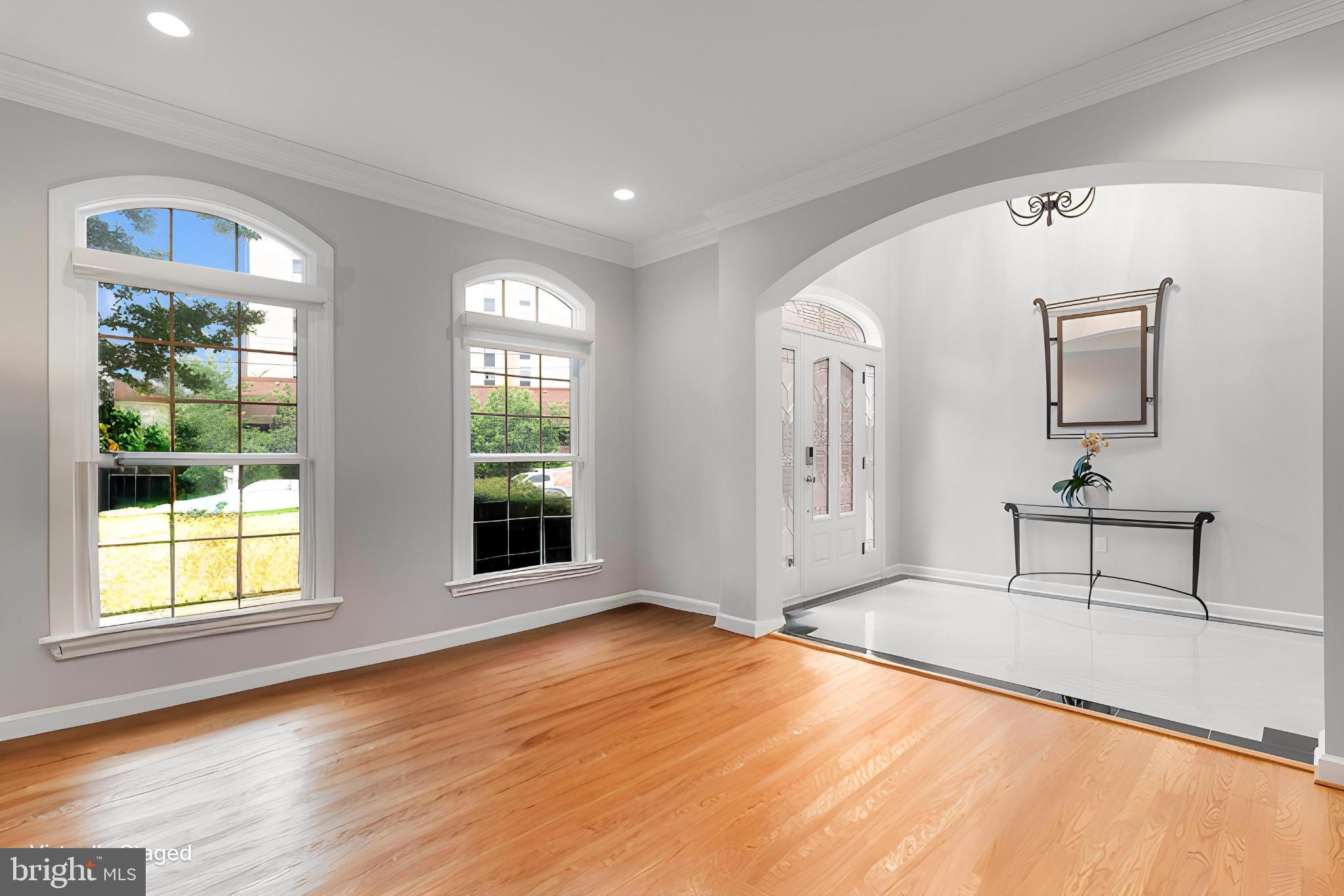 HILLWOOD - Residential