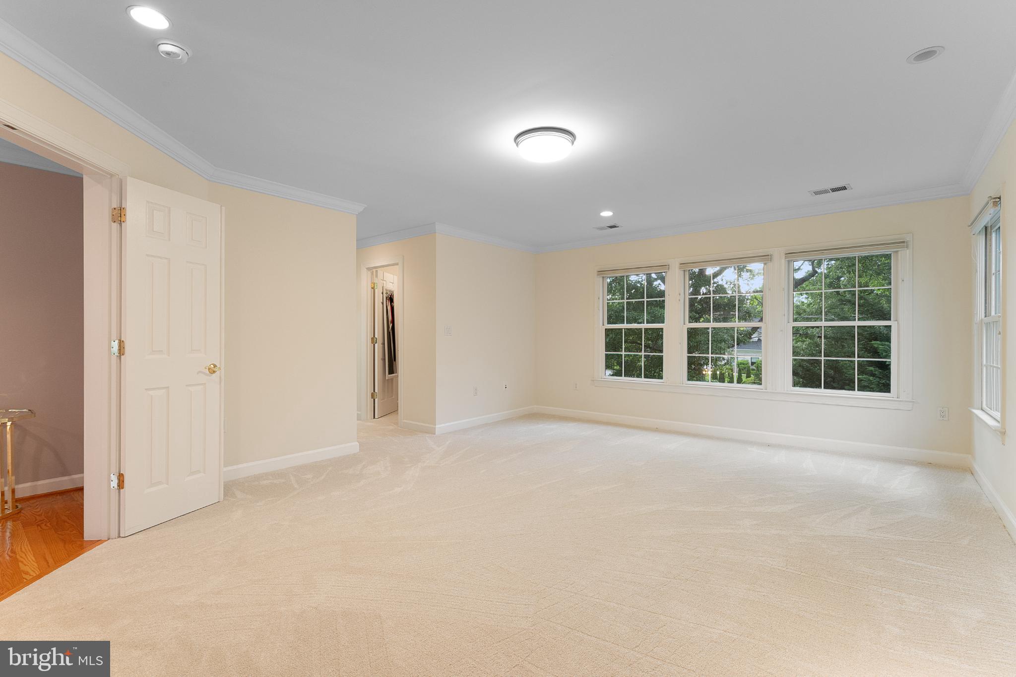 HILLWOOD - Residential