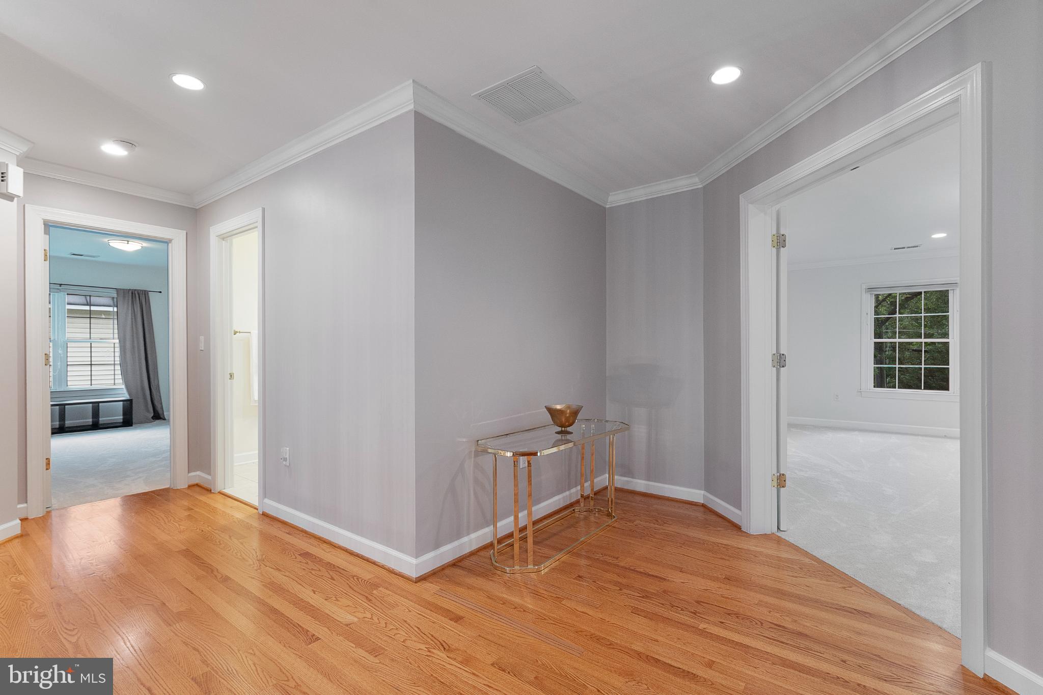 HILLWOOD - Residential