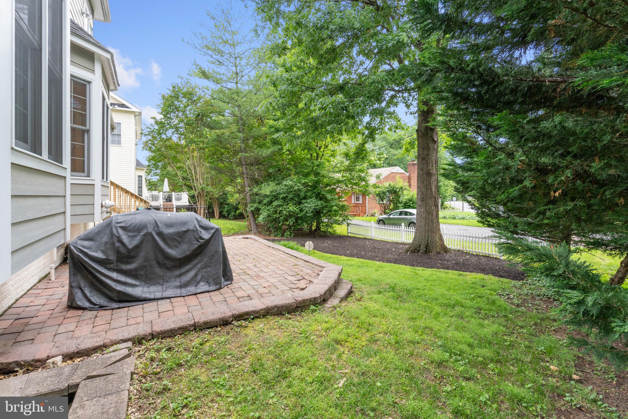 HILLWOOD - Residential