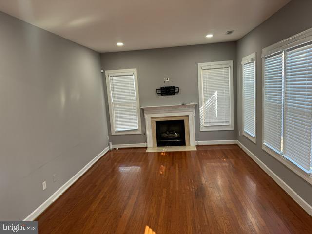 SIGNAL HILL ESTATES - Residential Lease