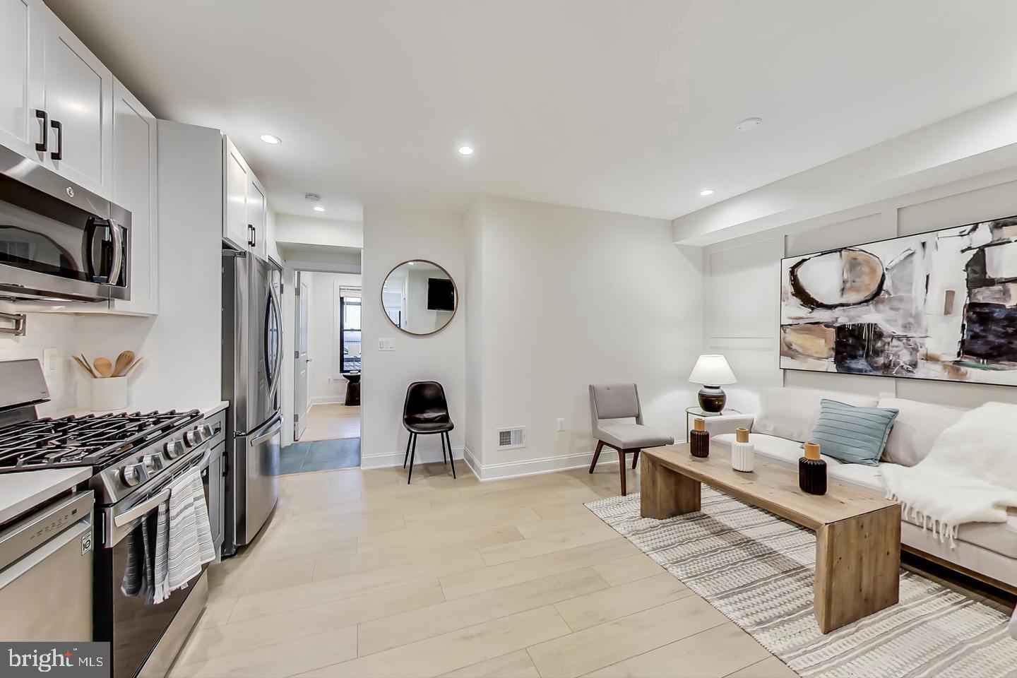 428 EVARTS STREET NE 2