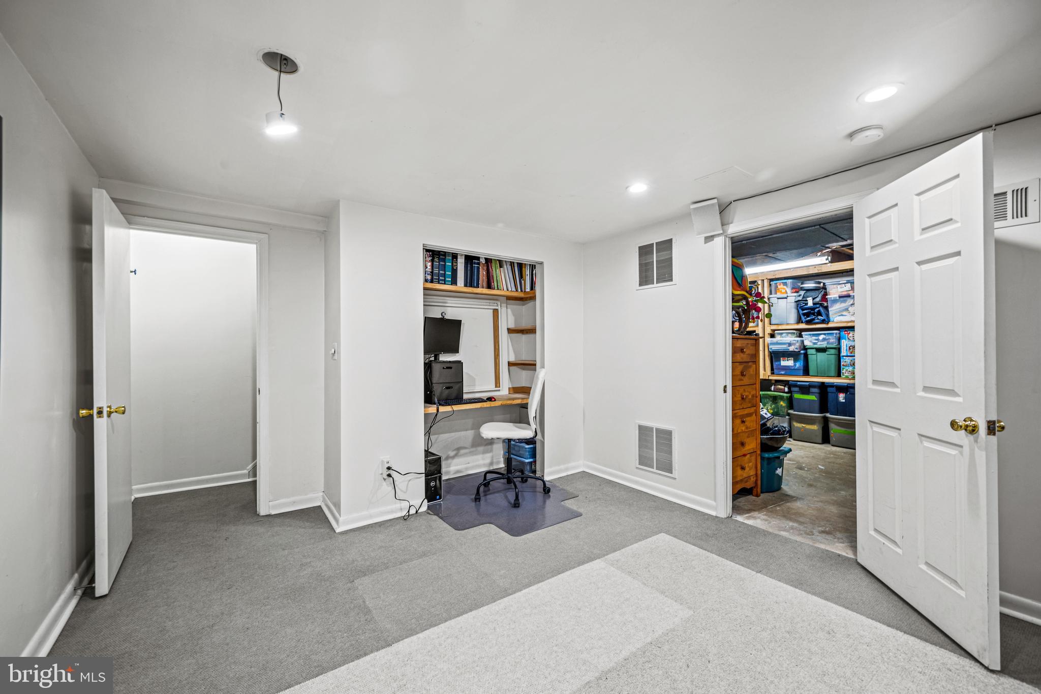 WOODMARK - Residential