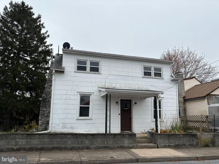 This affordable, cute and cozy two bedroom house has natural wood floors, replacement windows, and fresh paint throughout. It could use some updates, but nothing needs to be done to move right in! Located in the Boro of Waynesboro, close to the community pool, it would make a nice starter home or rental investment property.