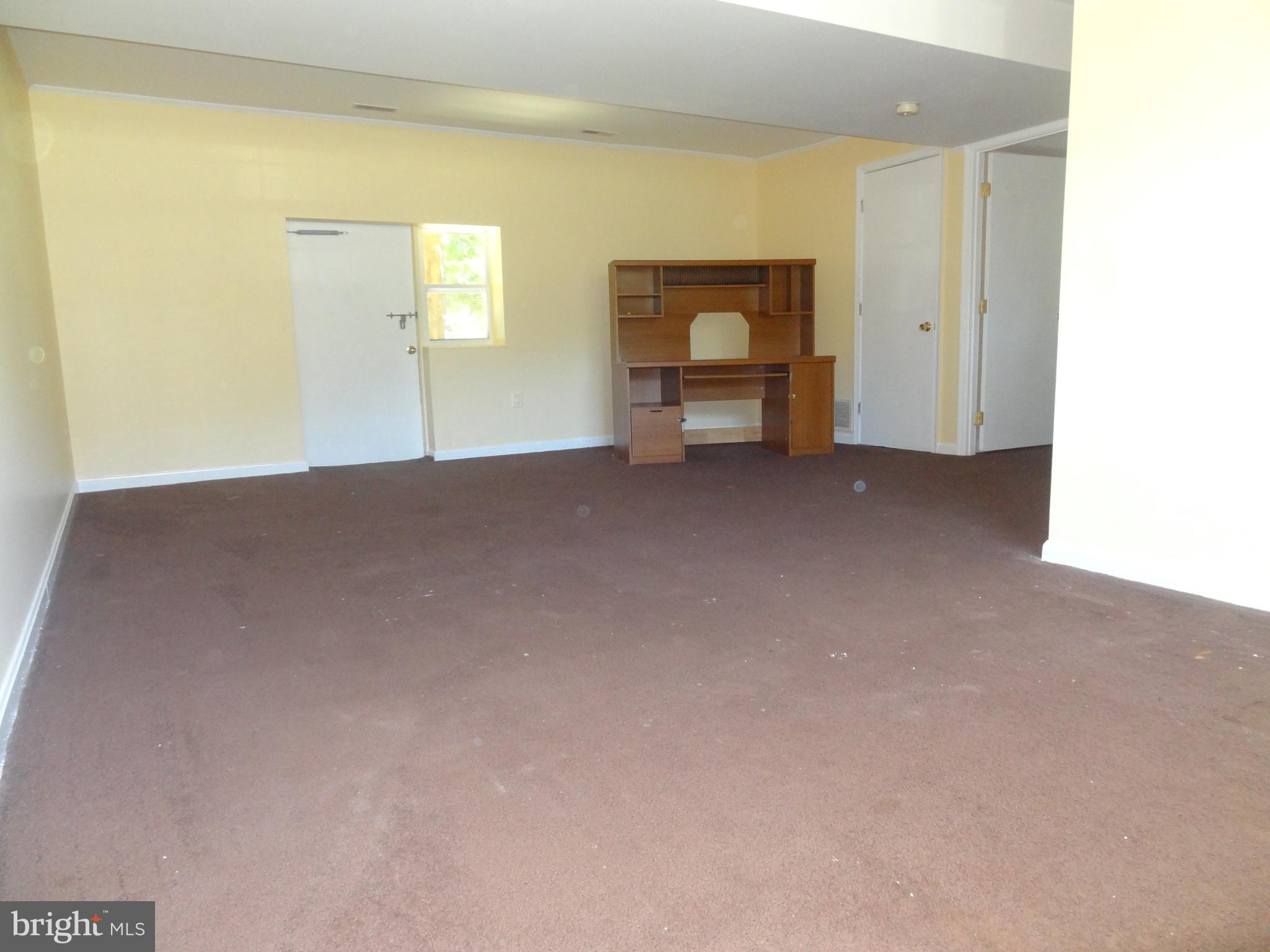 WINDSWEPT ESTATES - Residential Lease