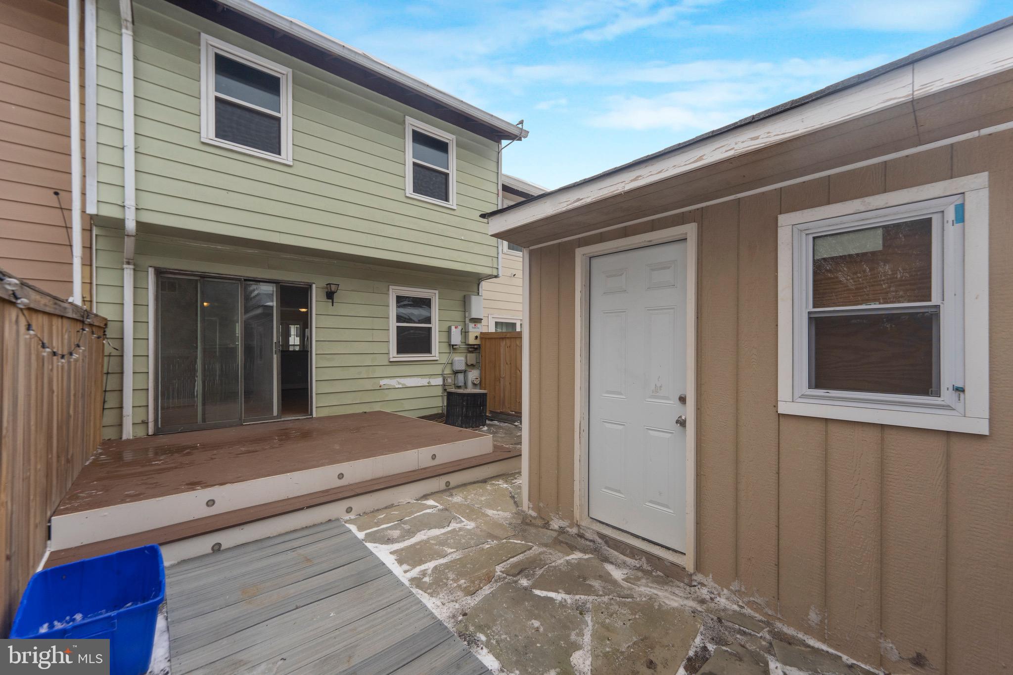 TOWNE CREST - Residential