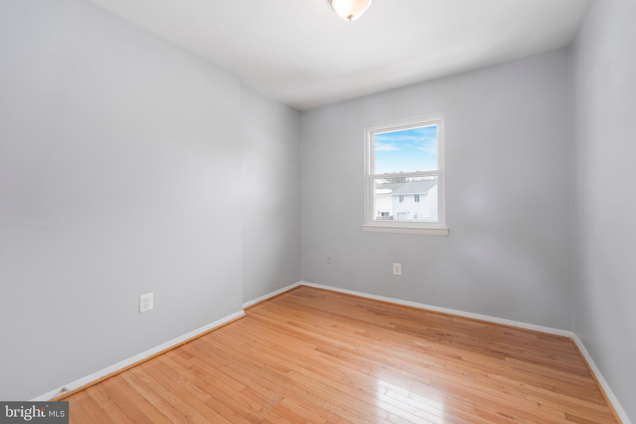 TOWNE CREST - Residential