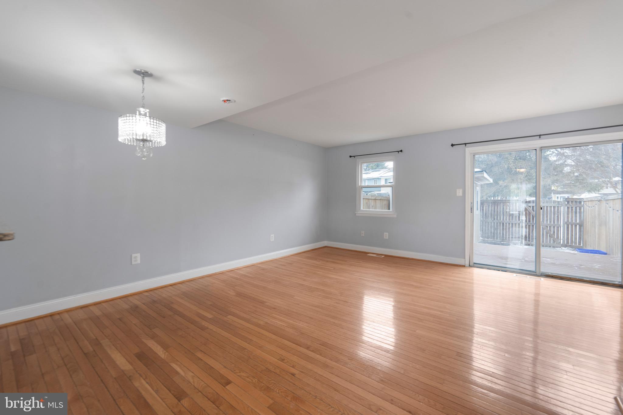 TOWNE CREST - Residential