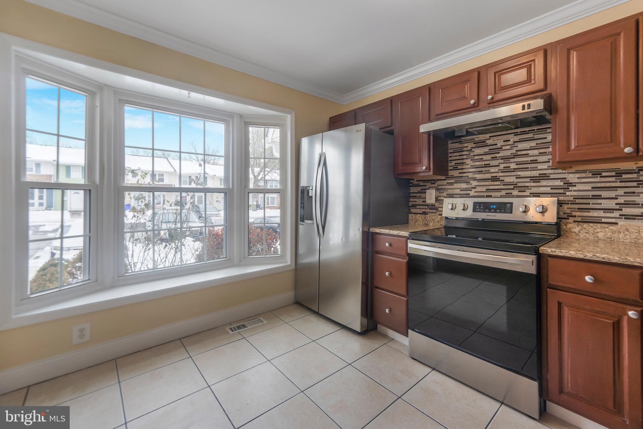 TOWNE CREST - Residential