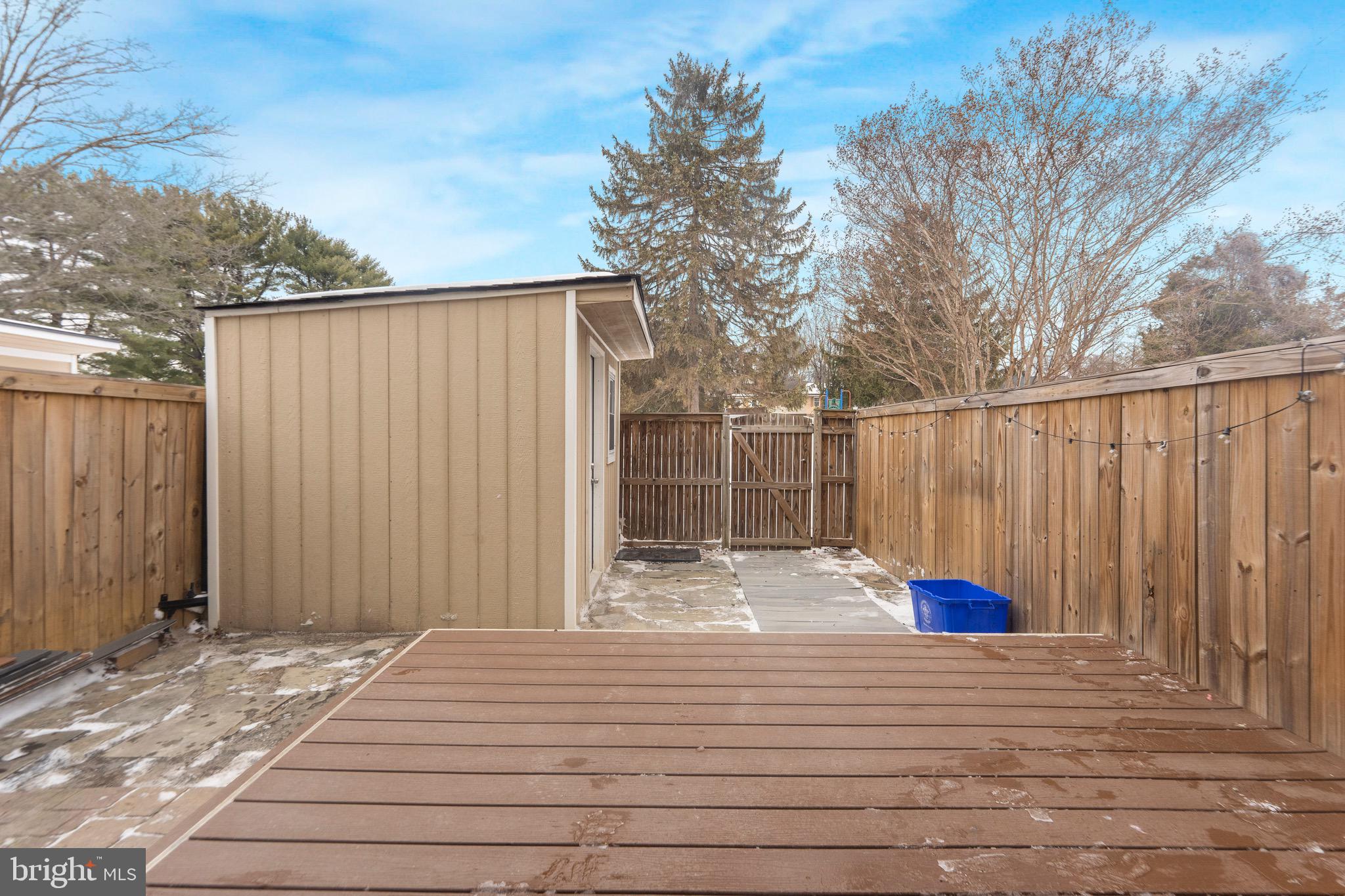 TOWNE CREST - Residential