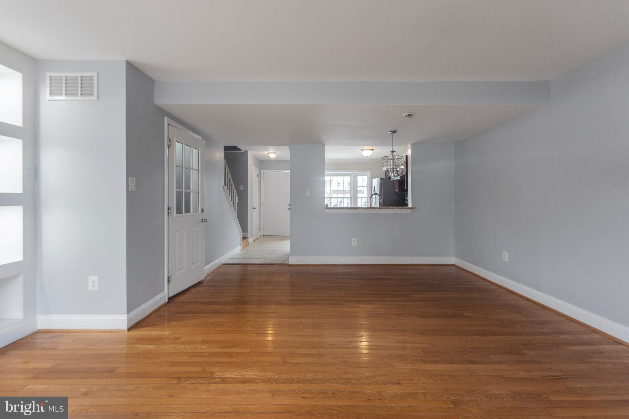 TOWNE CREST - Residential