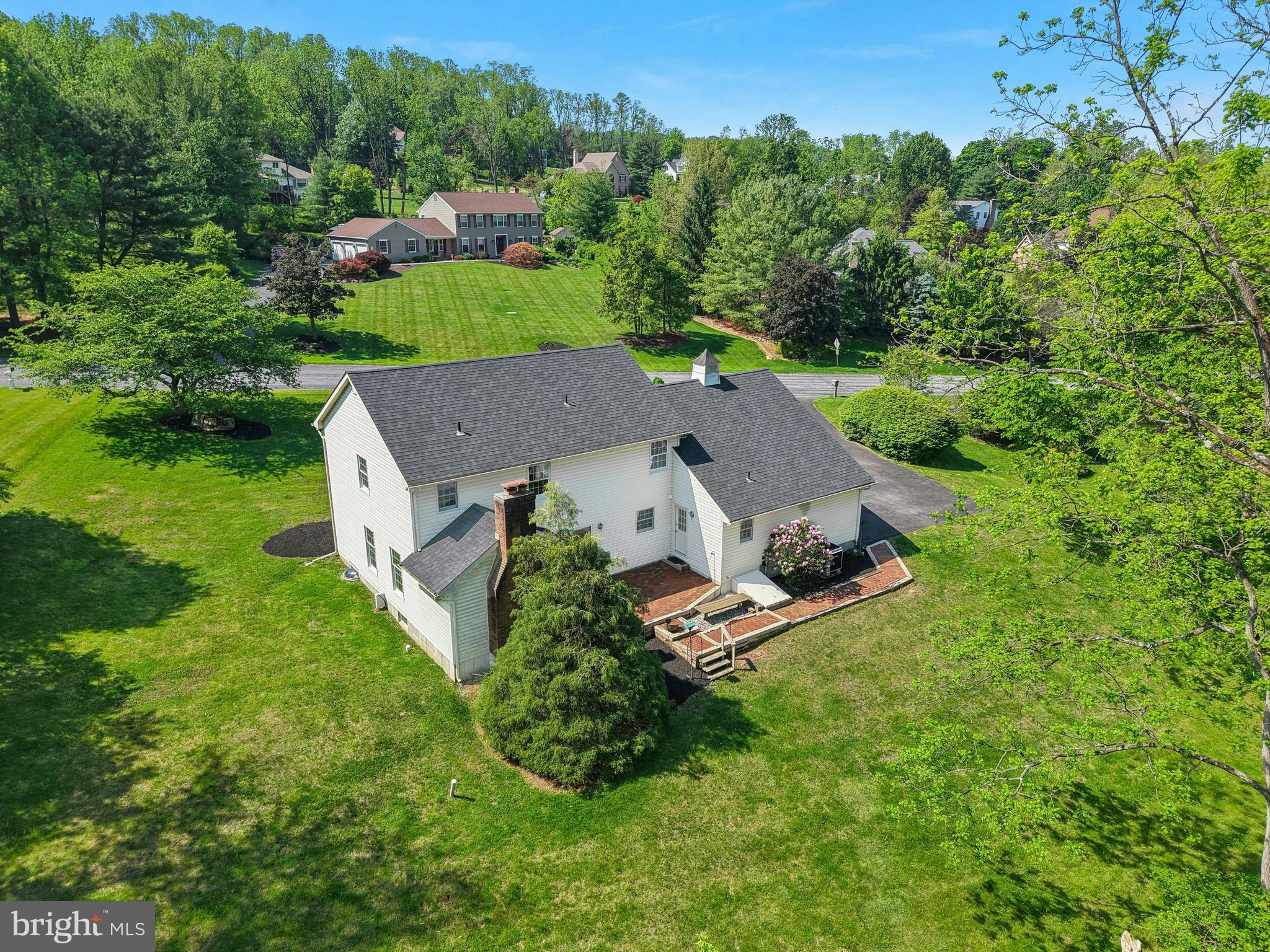 1975 MOUNTAIN HILL LANE