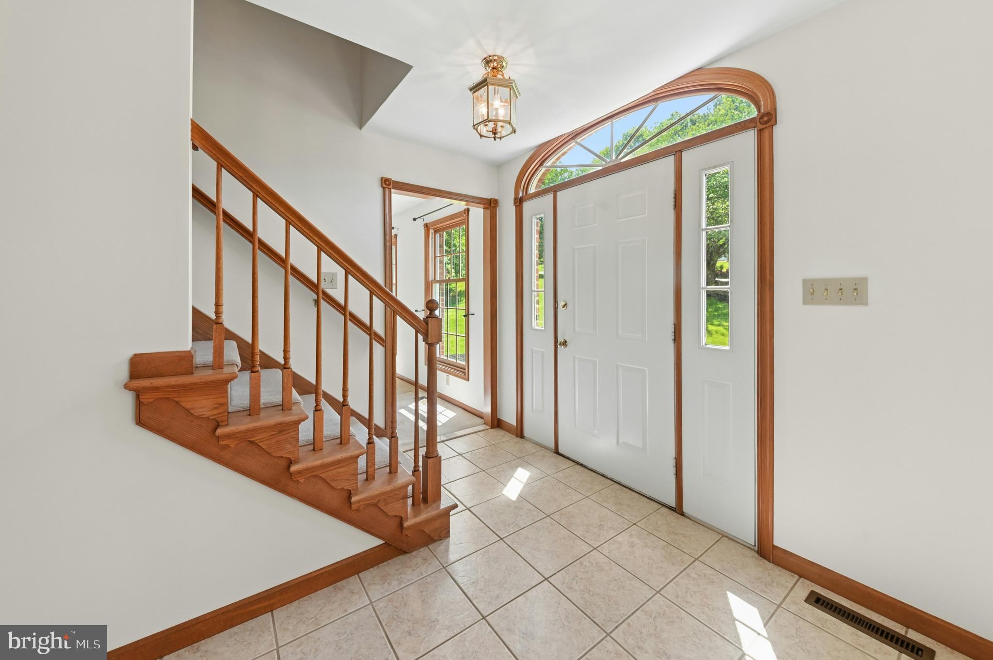 1975 MOUNTAIN HILL LANE