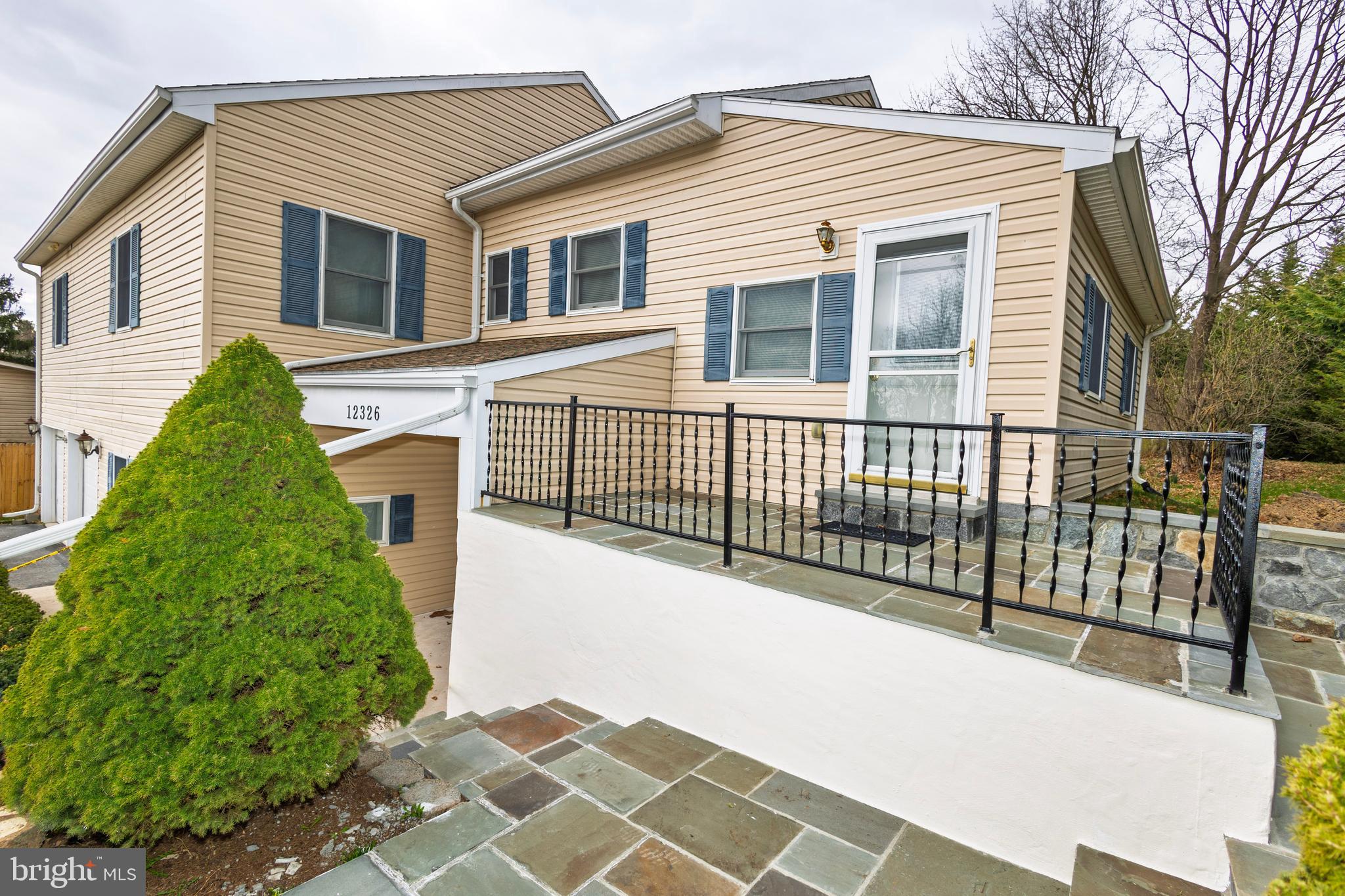 CEDAR LAWN - Residential