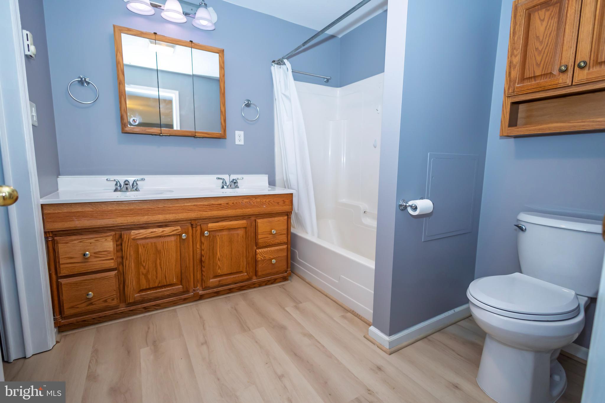 CEDAR LAWN - Residential