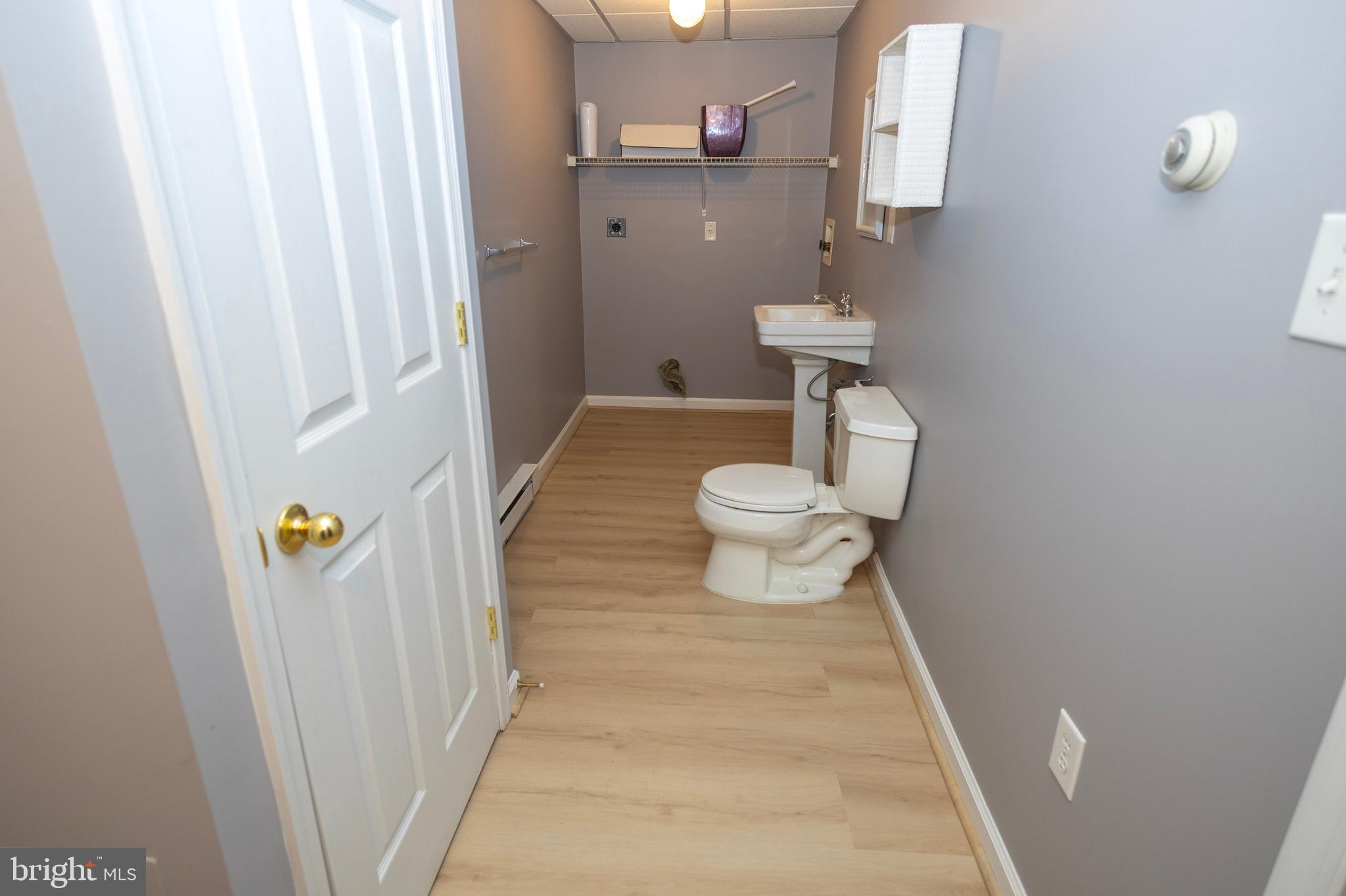 CEDAR LAWN - Residential