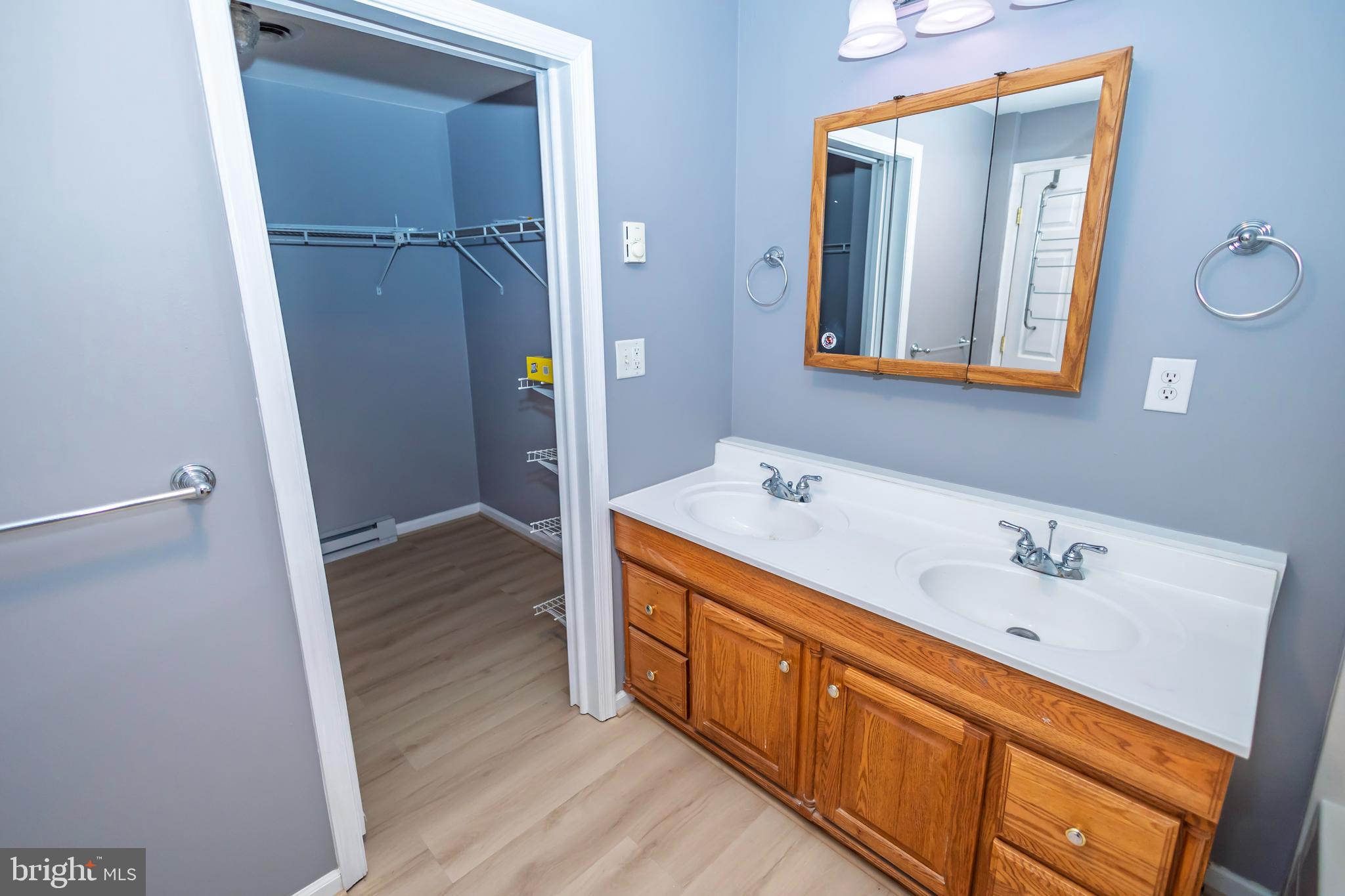 CEDAR LAWN - Residential