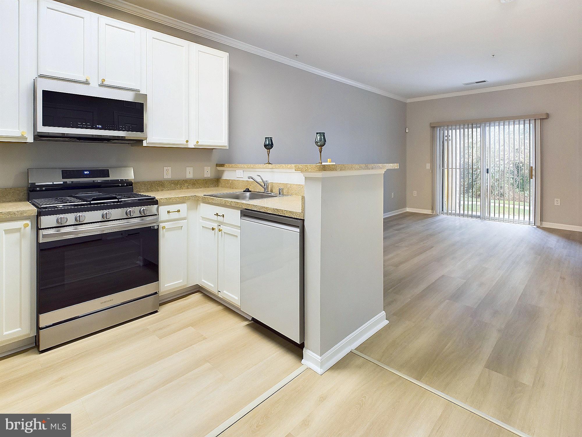 BOWIE TOWERS - Residential