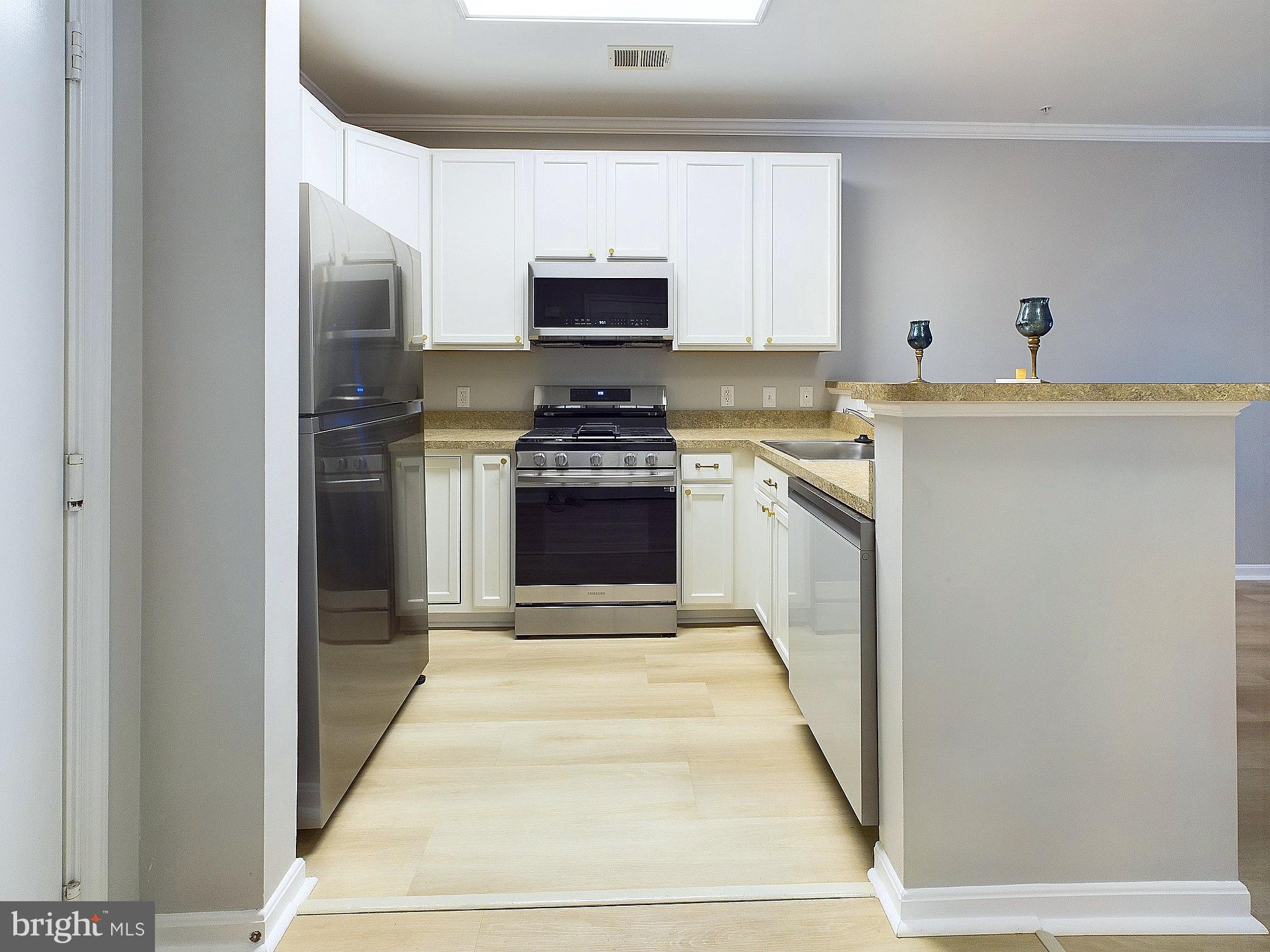 BOWIE TOWERS - Residential