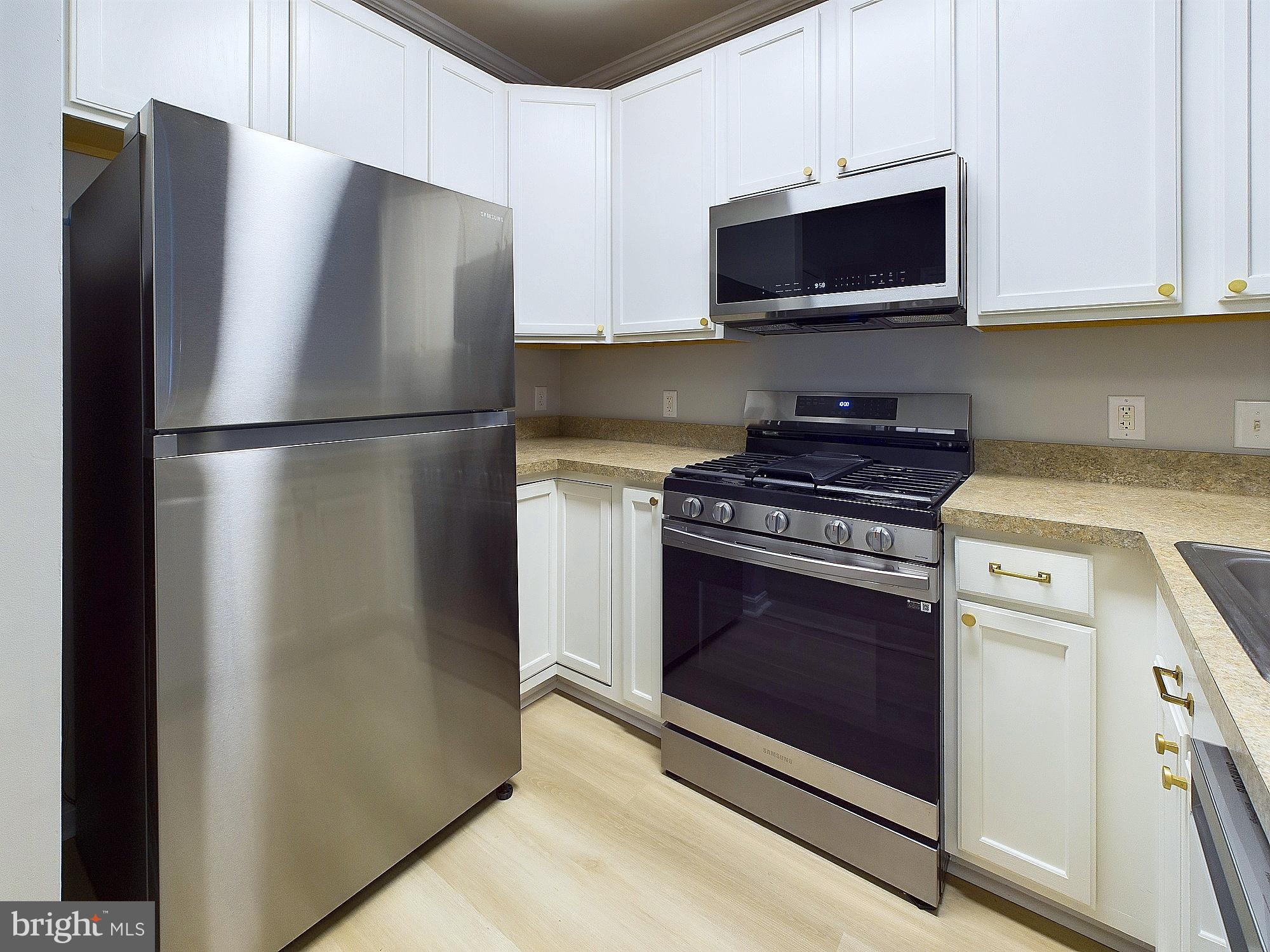 BOWIE TOWERS - Residential