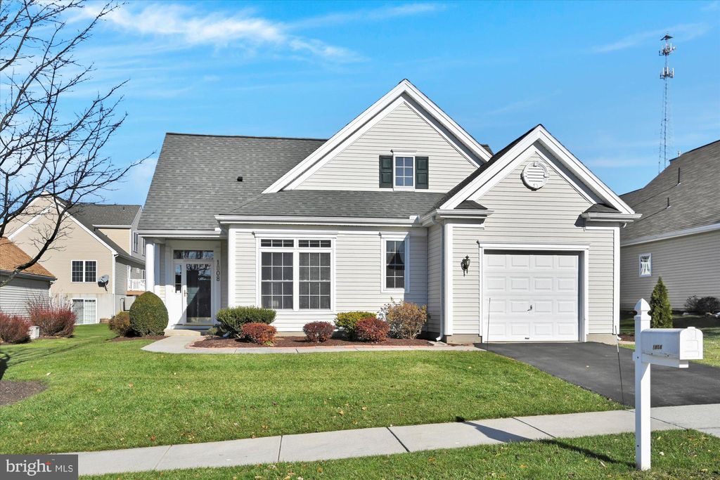 Photo of 1808 CONEWAGO LN, LANCASTER, PA 17601 (MLS # PALA2028504)