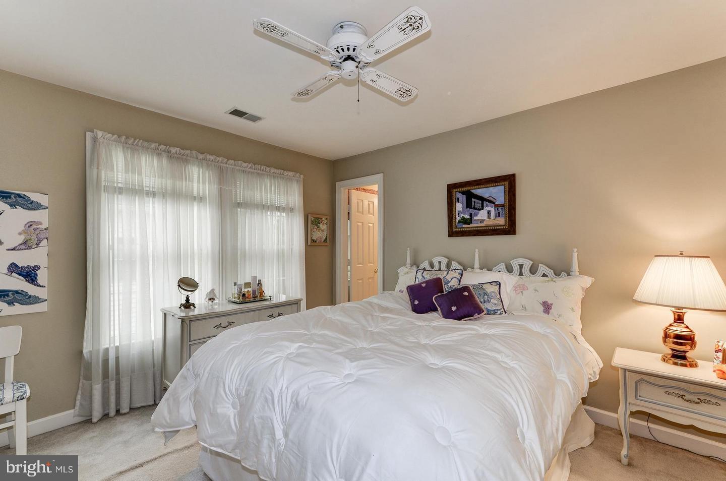 GROSVENOR WOODS - Residential Lease