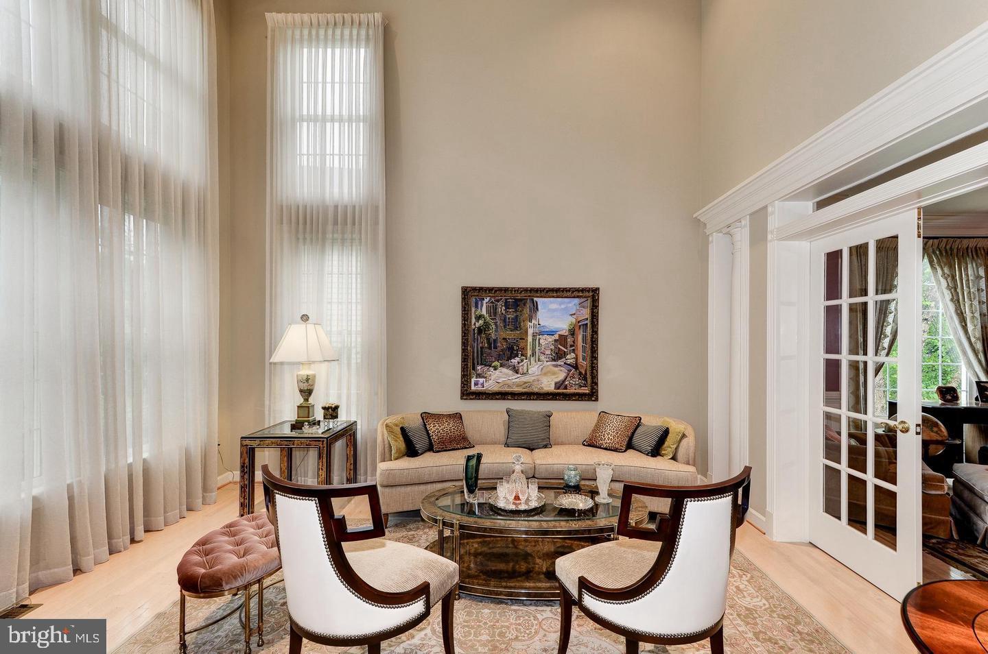 GROSVENOR WOODS - Residential Lease