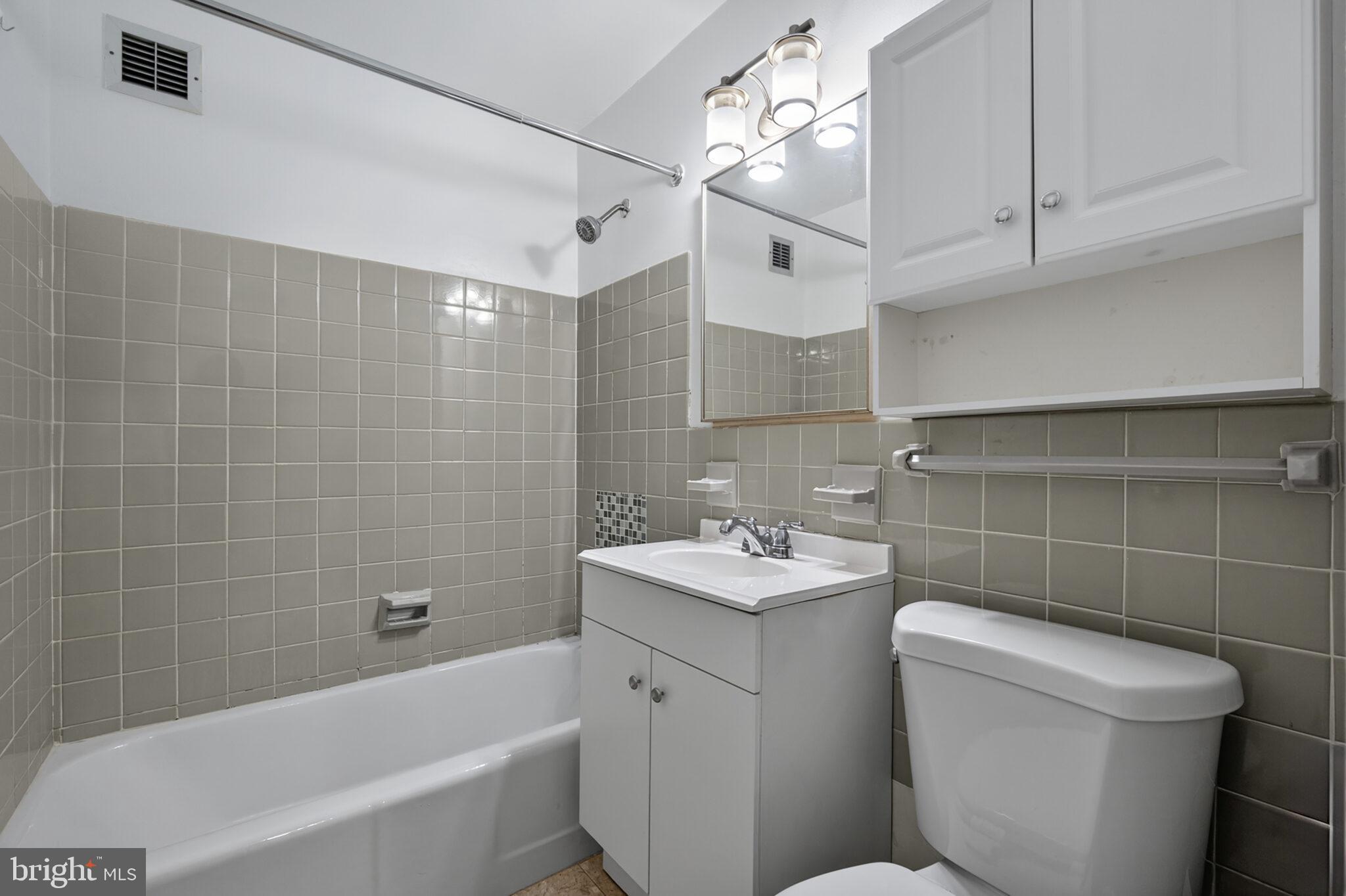 RIVER PLACE - Residential