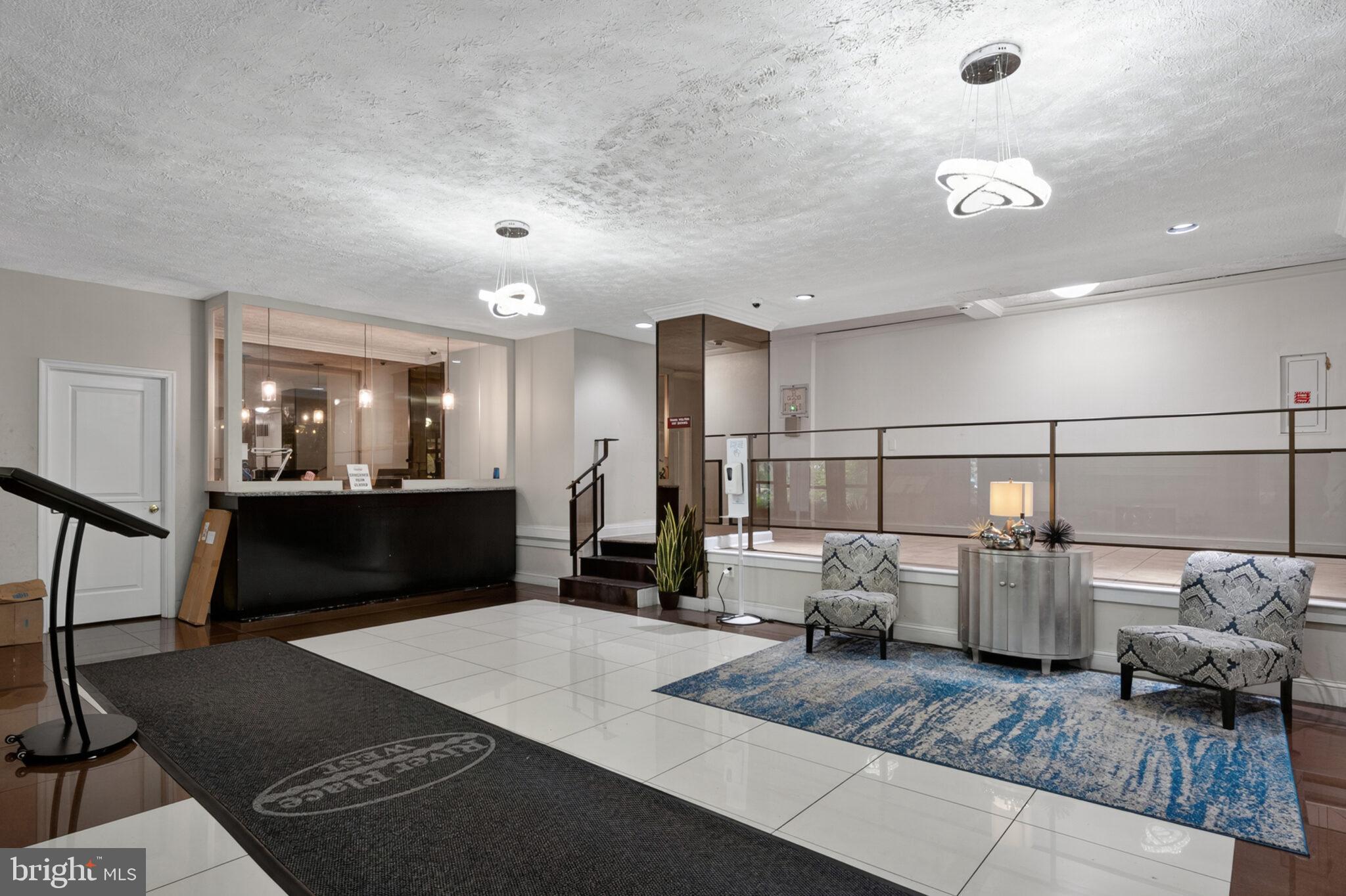 RIVER PLACE - Residential