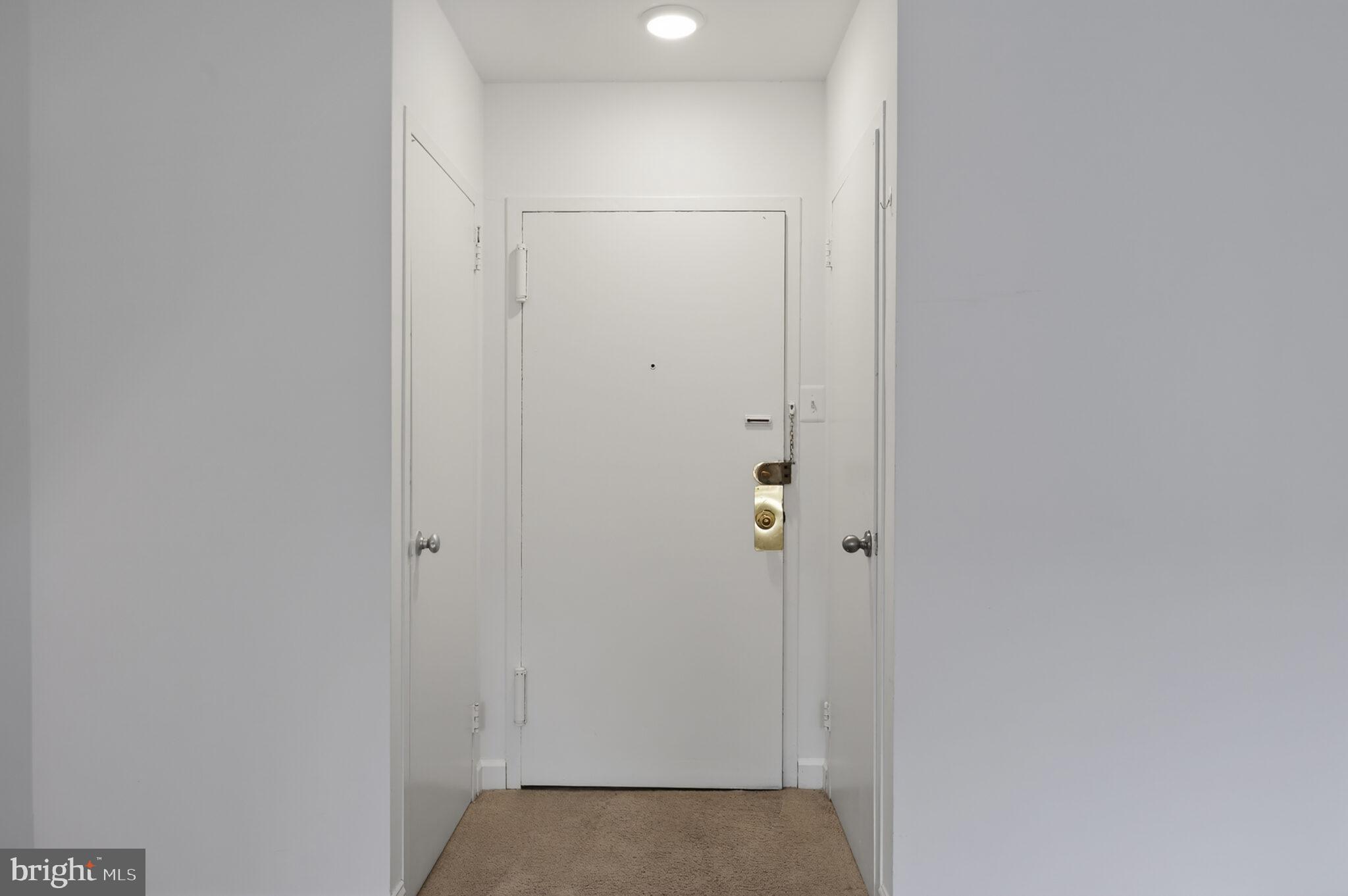 RIVER PLACE - Residential