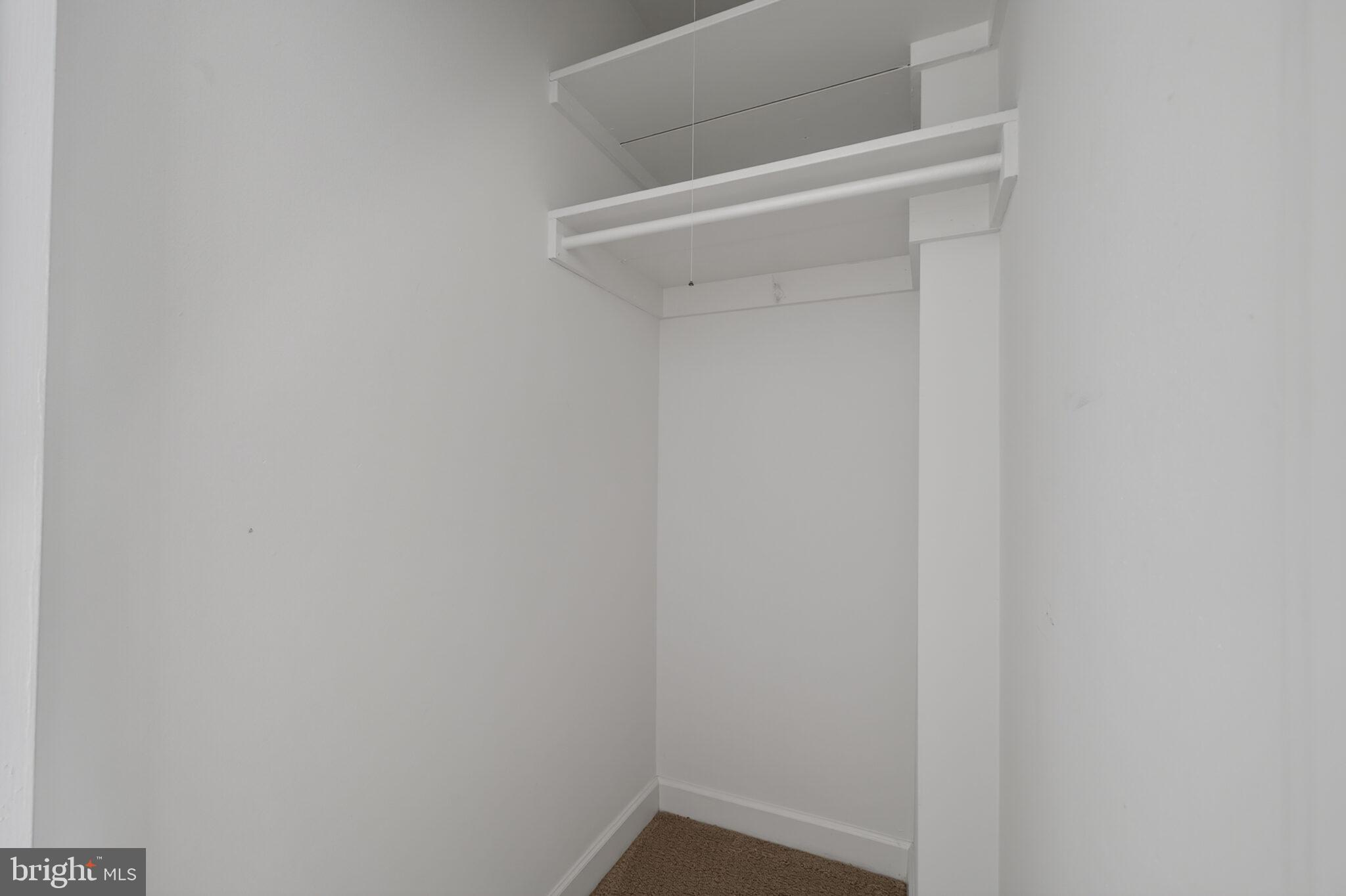 RIVER PLACE - Residential