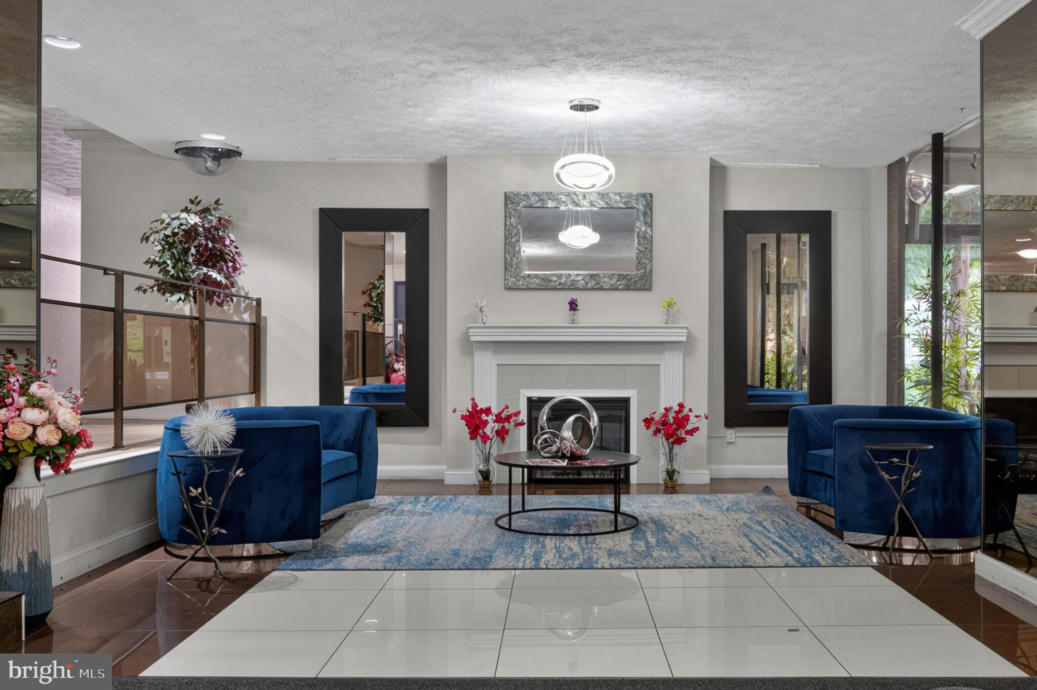 RIVER PLACE - Residential