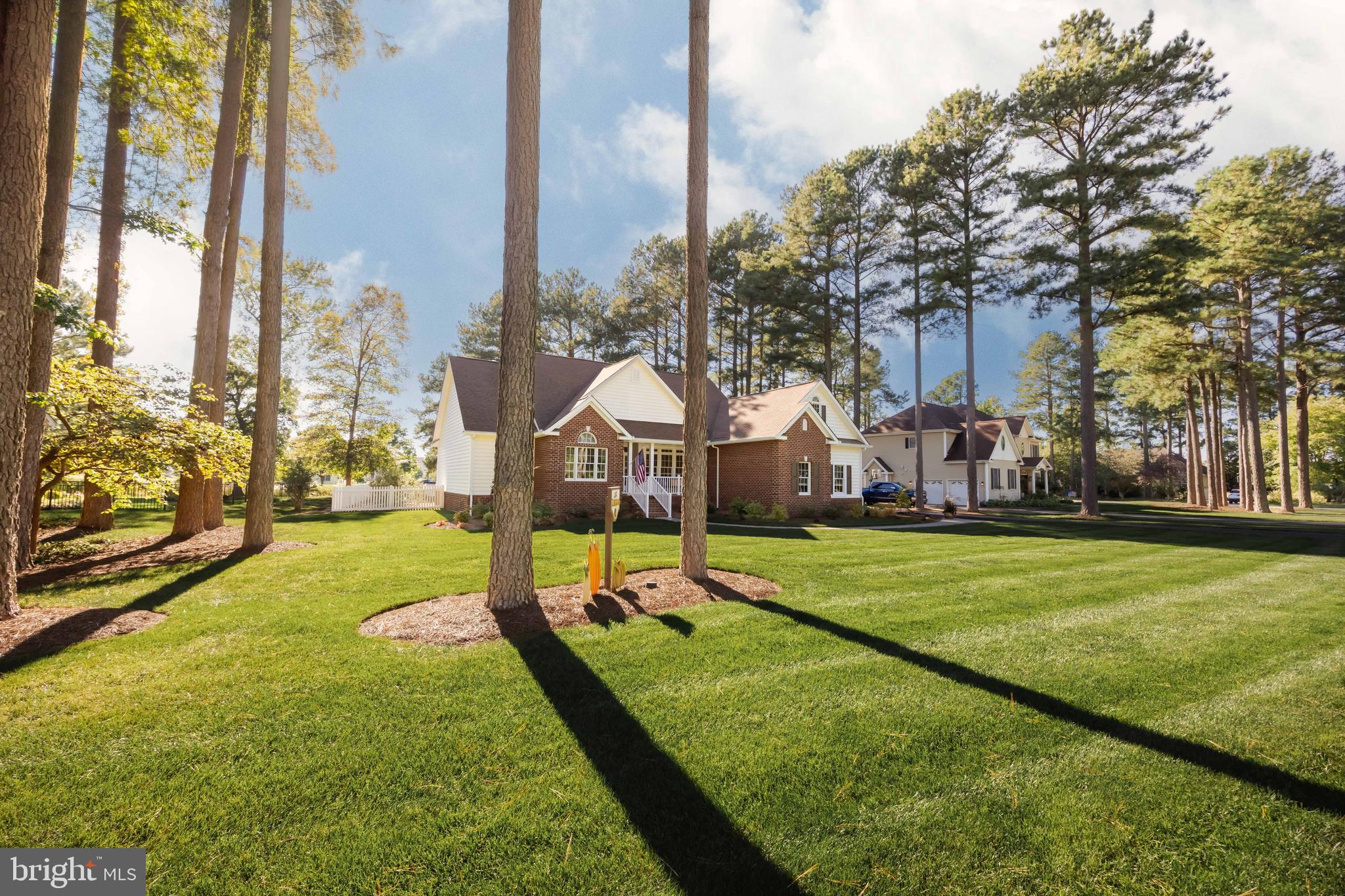 4 BOISENBERRY LANE