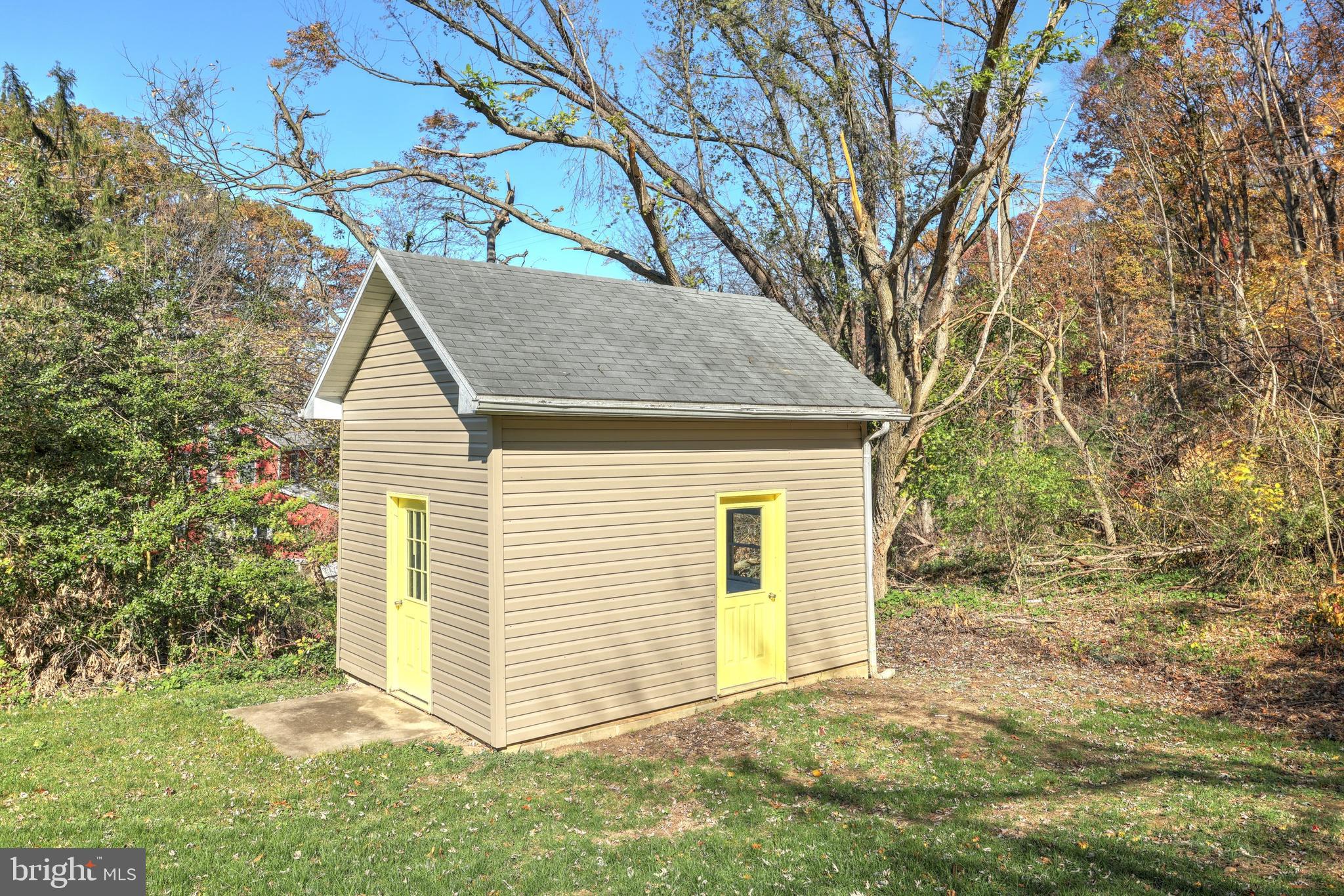 GLEN ROCK - Residential