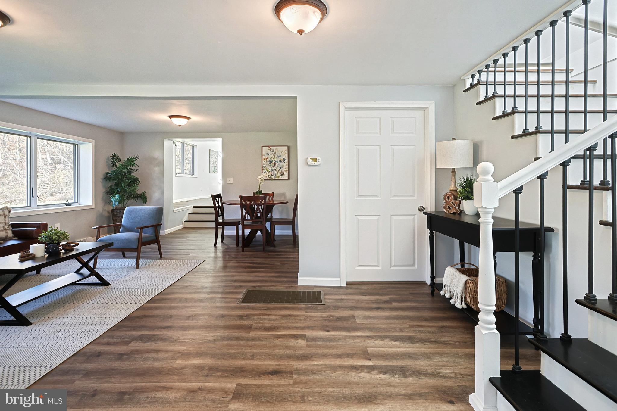 GLEN ROCK - Residential