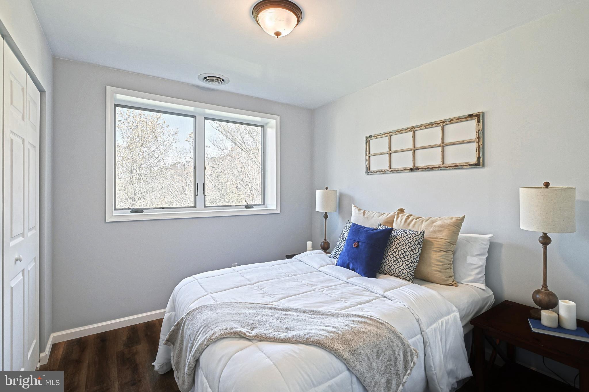 GLEN ROCK - Residential