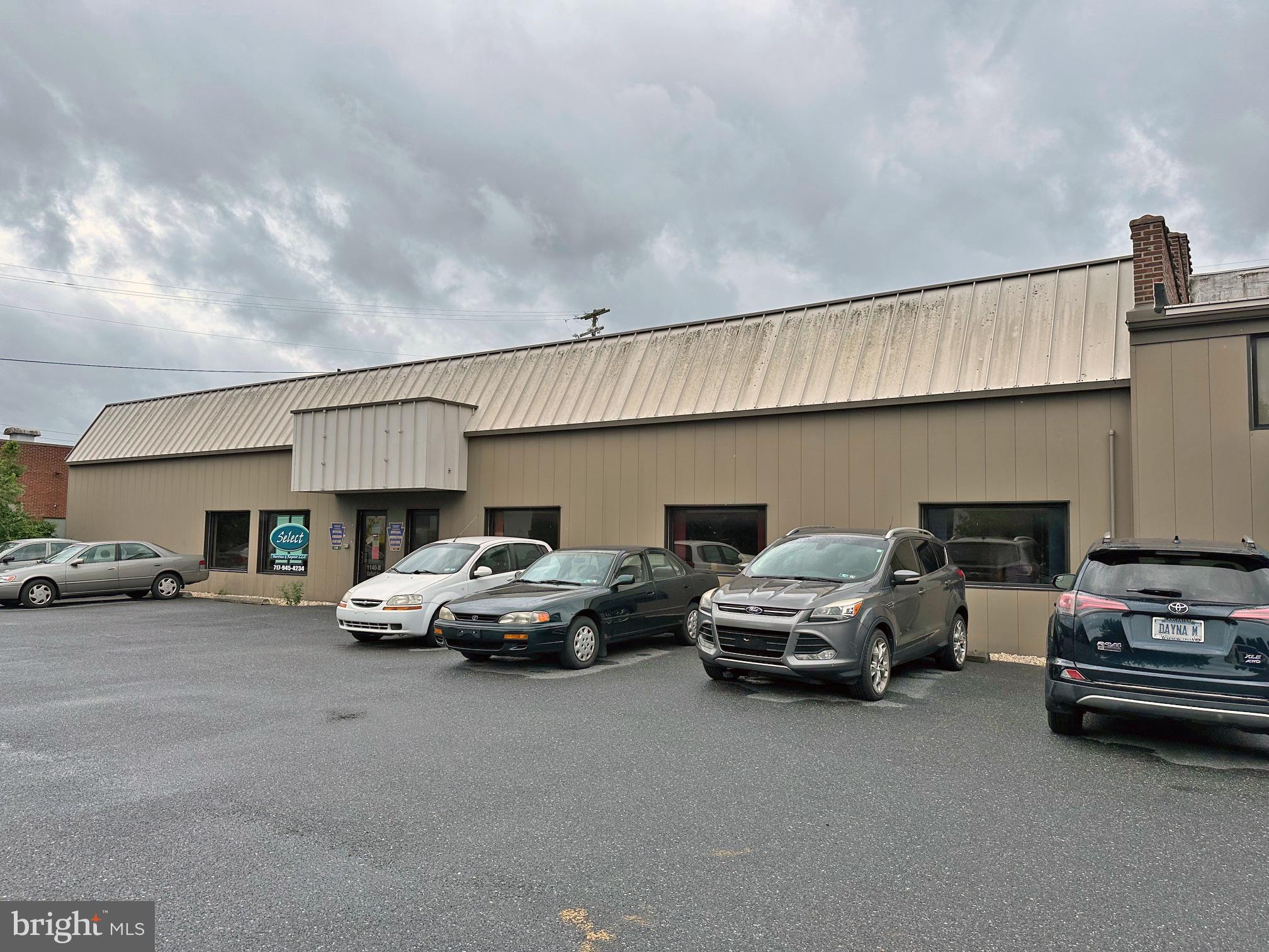 1140 GARFIELD AVENUE TENANT D