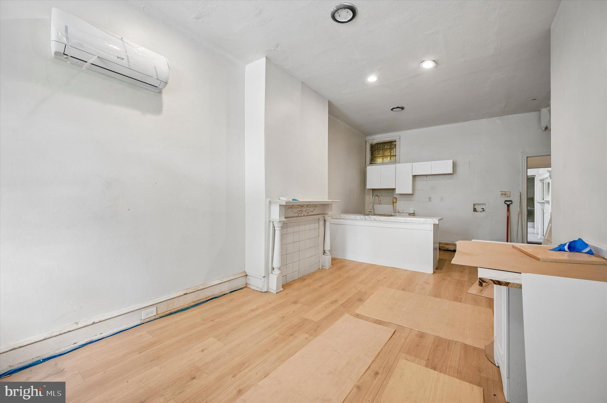 4841 HAVERFORD AVENUE